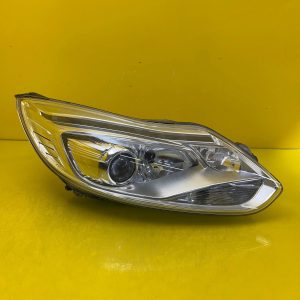 Phare droit Ford Focus MK3 III 10-14 Xenon + Led BM51-13D154-AE