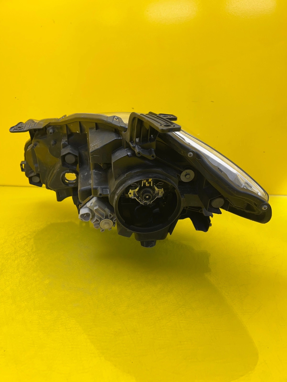 Phare Avant Droit Suzuki SX4 S-Cross Xenon Led 100-17735 13-16 Autolamps 5 Phare Avant Droit Suzuki SX4 S-Cross Xenon Led 100-17735 13-16