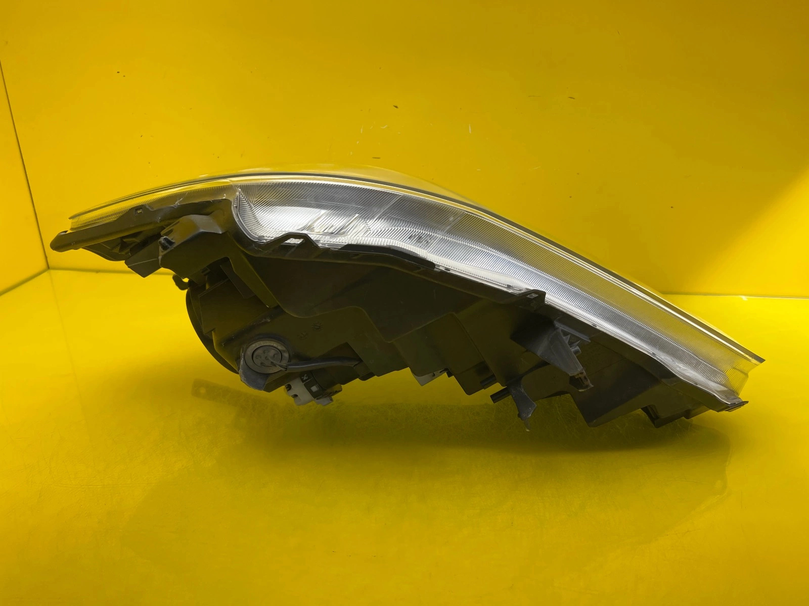 Phare Avant Droit Suzuki SX4 S-Cross Xenon Led 100-17735 13-16 Autolamps 7 Phare Avant Droit Suzuki SX4 S-Cross Xenon Led 100-17735 13-16