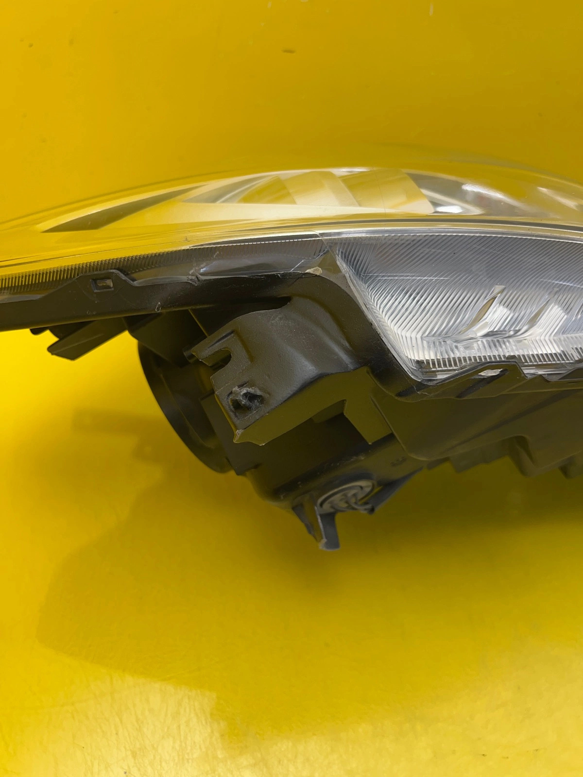 Phare Avant Droit Suzuki SX4 S-Cross Xenon Led 100-17735 13-16 Autolamps 8 Phare Avant Droit Suzuki SX4 S-Cross Xenon Led 100-17735 13-16