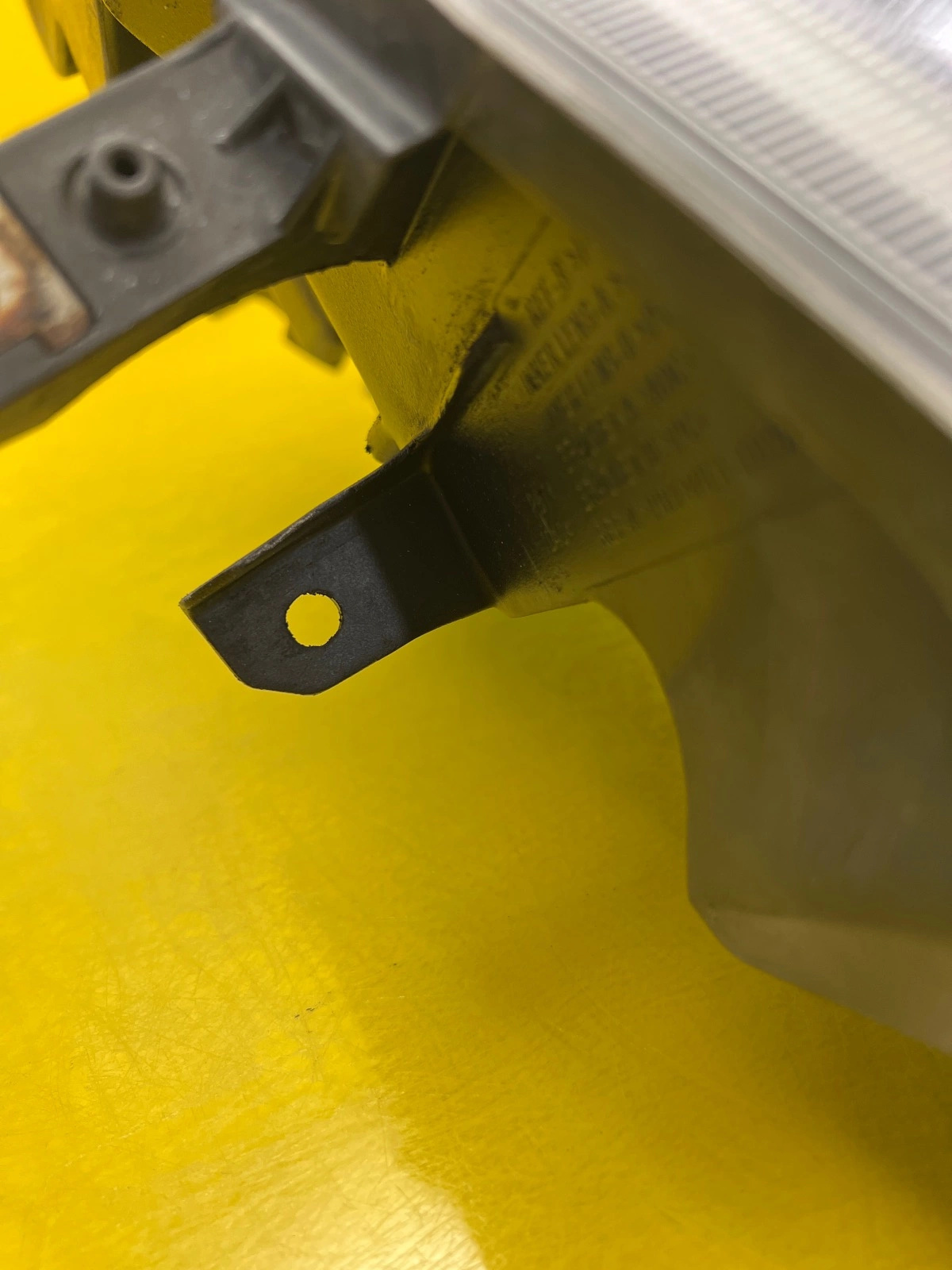 Phare Avant Droit Suzuki SX4 S-Cross Xenon Led 100-17735 13-16 Autolamps 9 Phare Avant Droit Suzuki SX4 S-Cross Xenon Led 100-17735 13-16