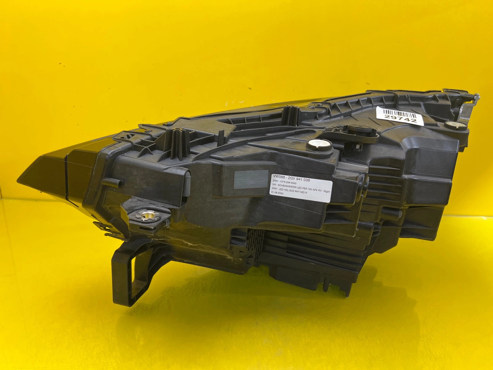 Phare avant droit VW T-Roc 2025- Led 2GV941036 Lentille noire Autolamps 4 Phare avant droit VW T-Roc 2025- Led 2GV941036 Lentille noire