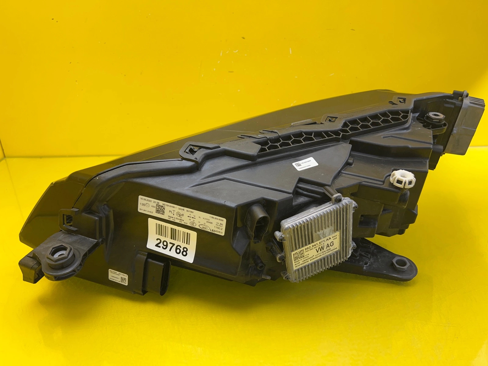 Phare droit Skoda Superb 3V1 III 3 Lift 3V1941016D Autolamps 3 Phare droit Skoda Superb 3V1 III 3 Lift 3V1941016D