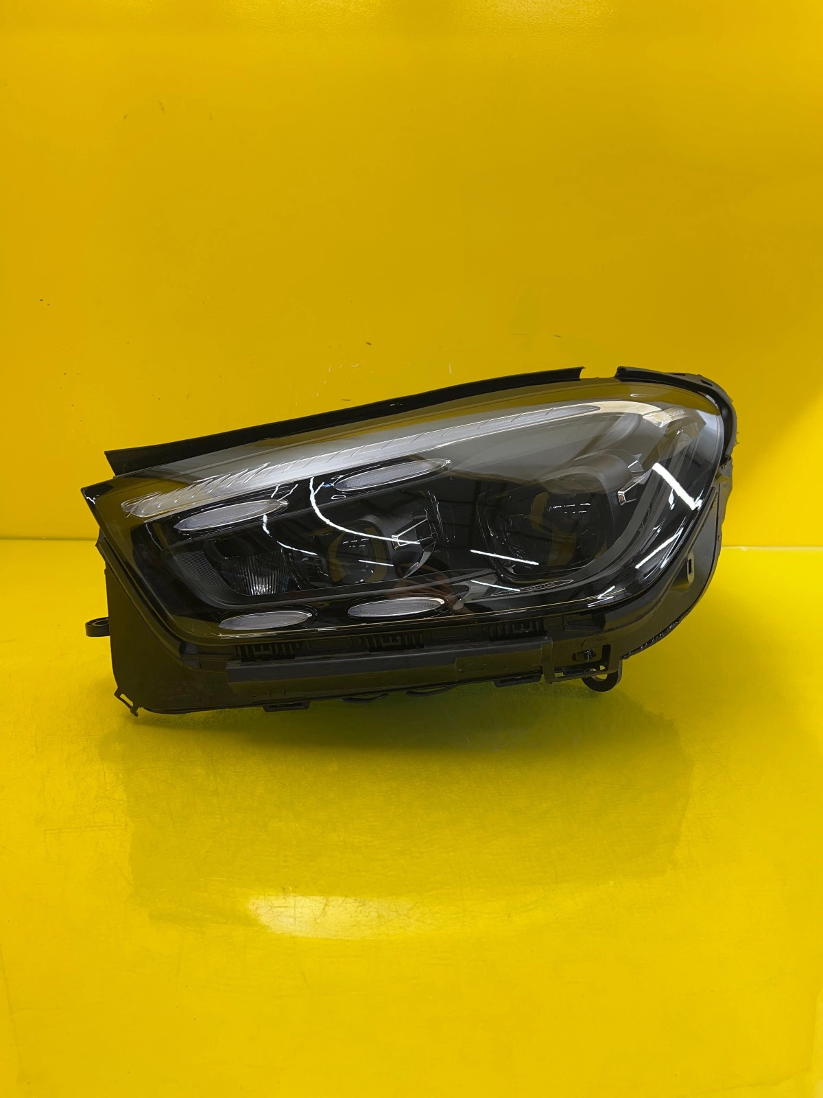 Phare gauche Mercedes GLE W167 Lift 23- Full Led A1679066908 Autolamps Phare gauche Mercedes GLE W167 Lift 23- Full Led A1679066908