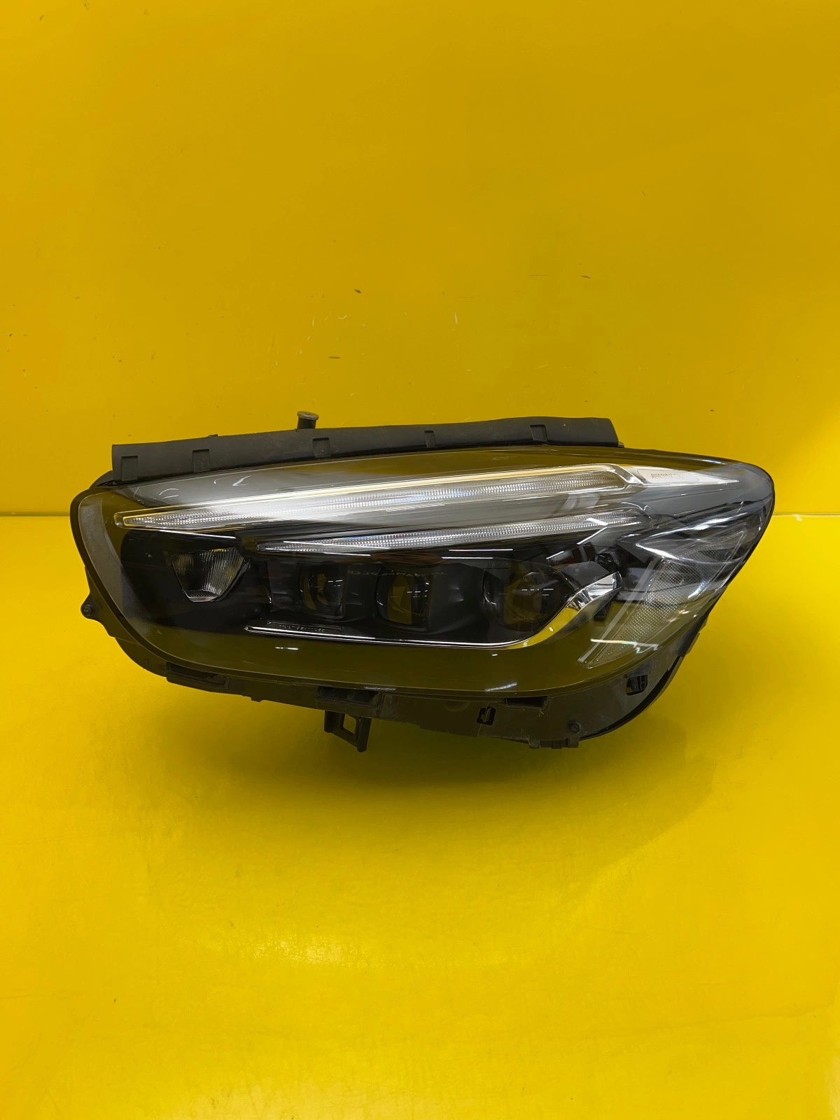 Phare gauche Mercedes Classe B W247 Full Led Multibeam A2479061903 Autolamps Phare gauche Mercedes Classe B W247 Full Led Multibeam A2479061903