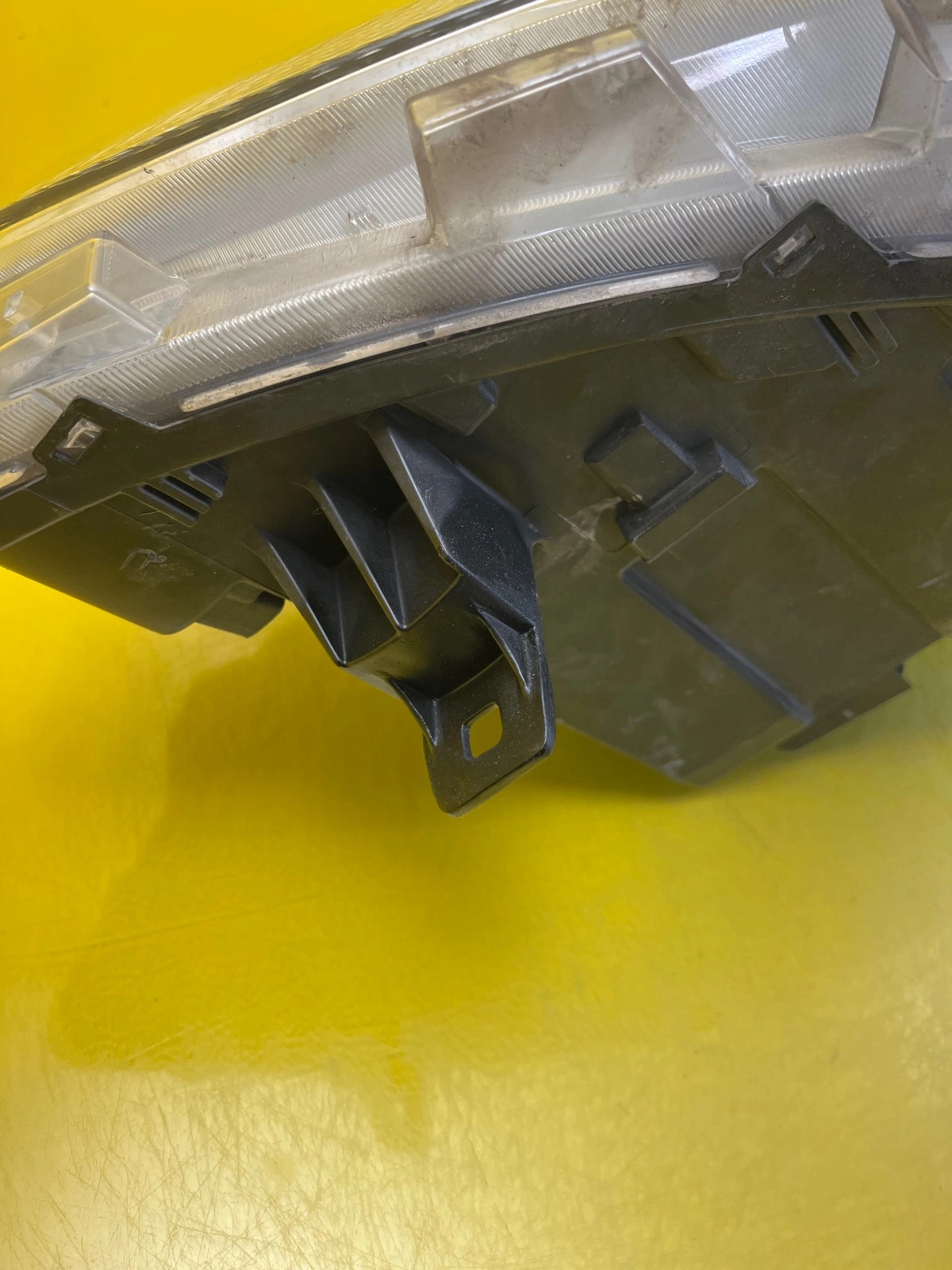 Phare gauche Mercedes Sprinter W910 Normal A9109060000 Autolamps 7 Phare gauche Mercedes Sprinter W910 Normal A9109060000