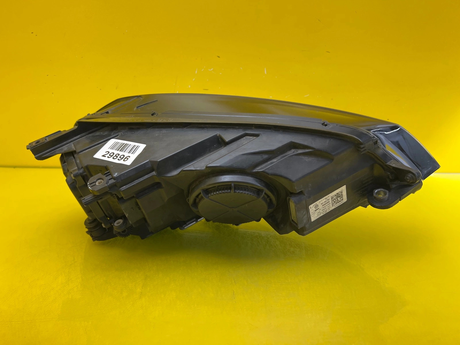 Phare avant gauche VW Golf 7 VII Xenon 5G1941751 Autolamps 4 Phare avant gauche VW Golf 7 VII Xenon 5G1941751