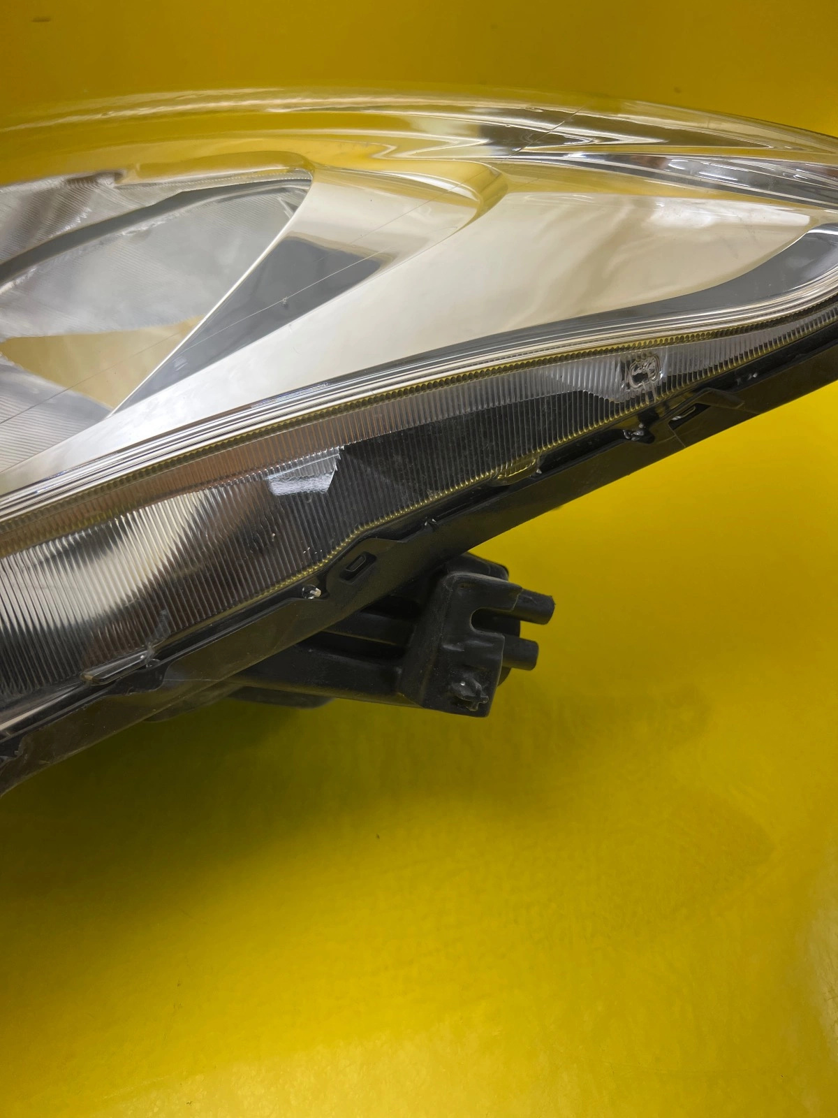 Phare avant gauche Suzuki Swift MK8 17-24 Autolamps 3 Phare avant gauche Suzuki Swift MK8 17-24