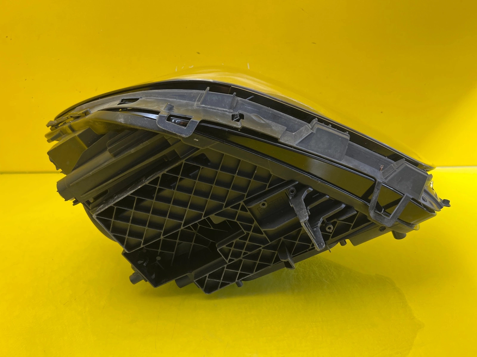 Phare droit Mercedes Classe B W247 Full Led Multibeam A2479068405 Autolamps 5 Phare droit Mercedes Classe B W247 Full Led Multibeam A2479068405