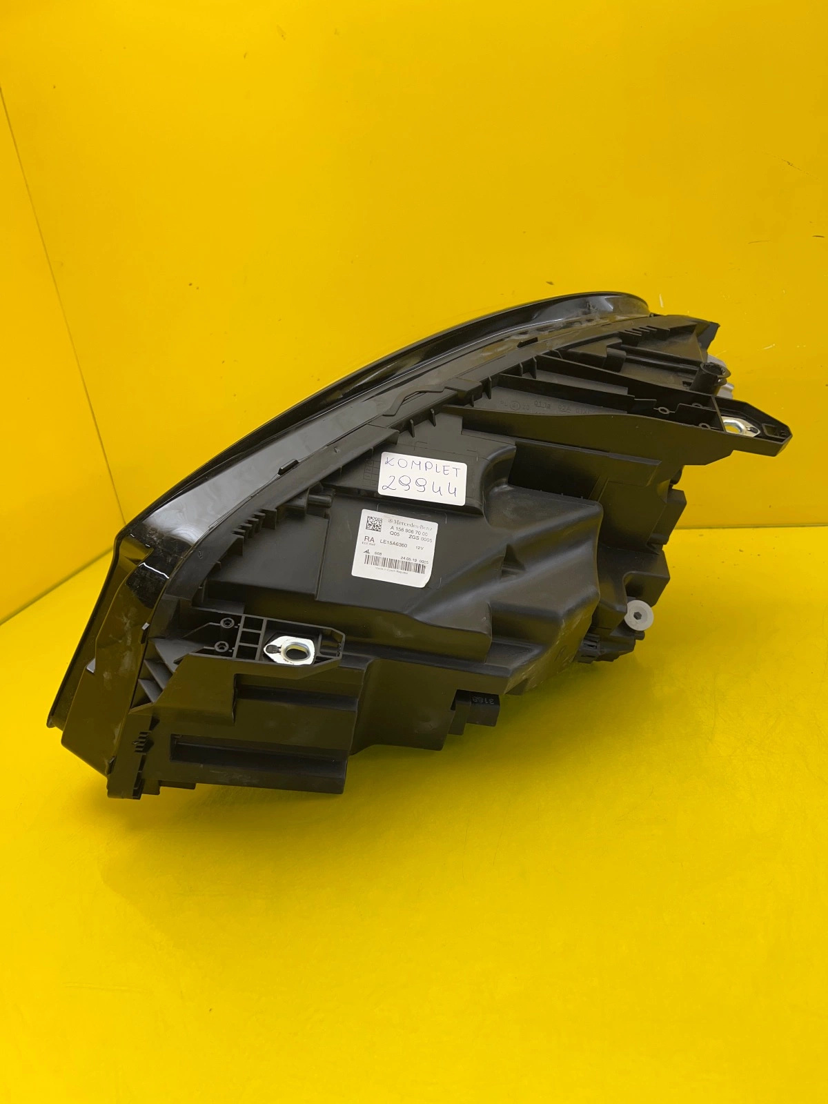 Phare gauche droit Mercedes GLA W156 Full Led A1569066900 A1569067000 Autolamps 3 Phare gauche droit Mercedes GLA W156 Full Led A1569066900 A1569067000