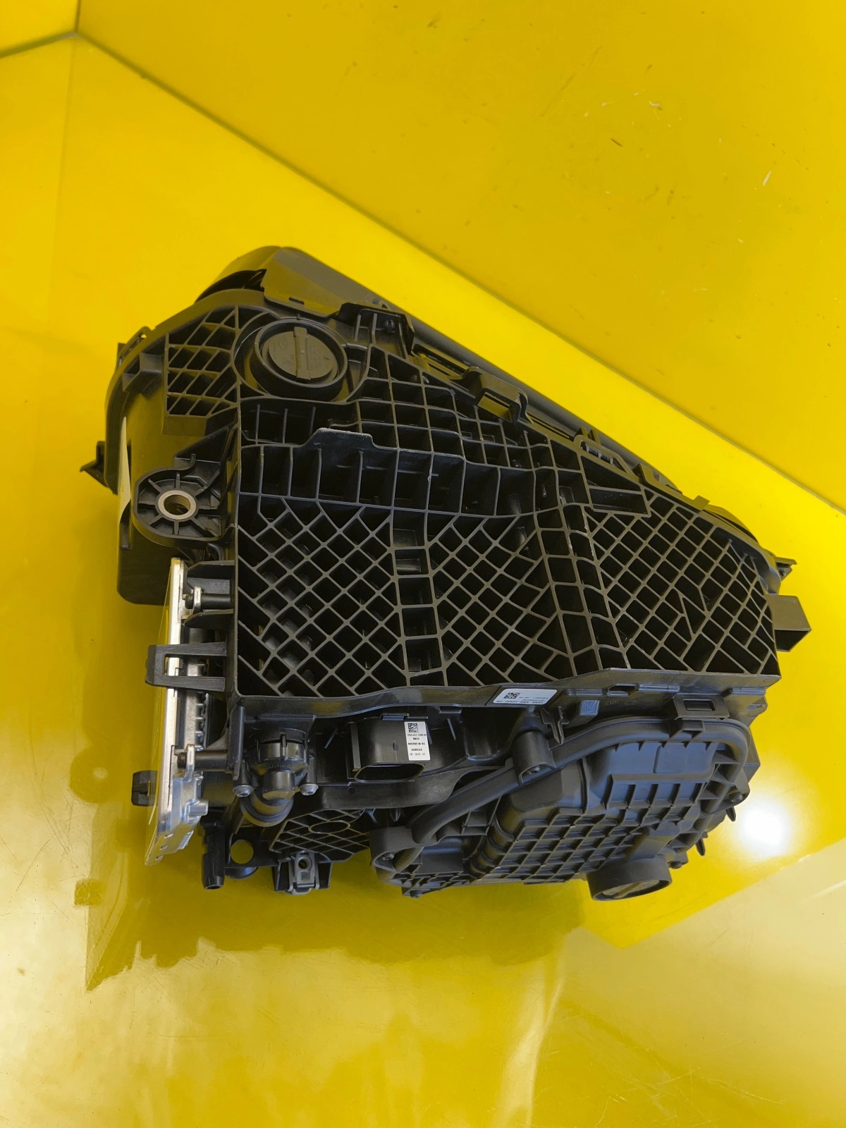 Phare gauche Porsche Macan 95C Matrix PDLS+ 95C941033Q Autolamps 4 Phare gauche Porsche Macan 95C Matrix PDLS+ 95C941033Q