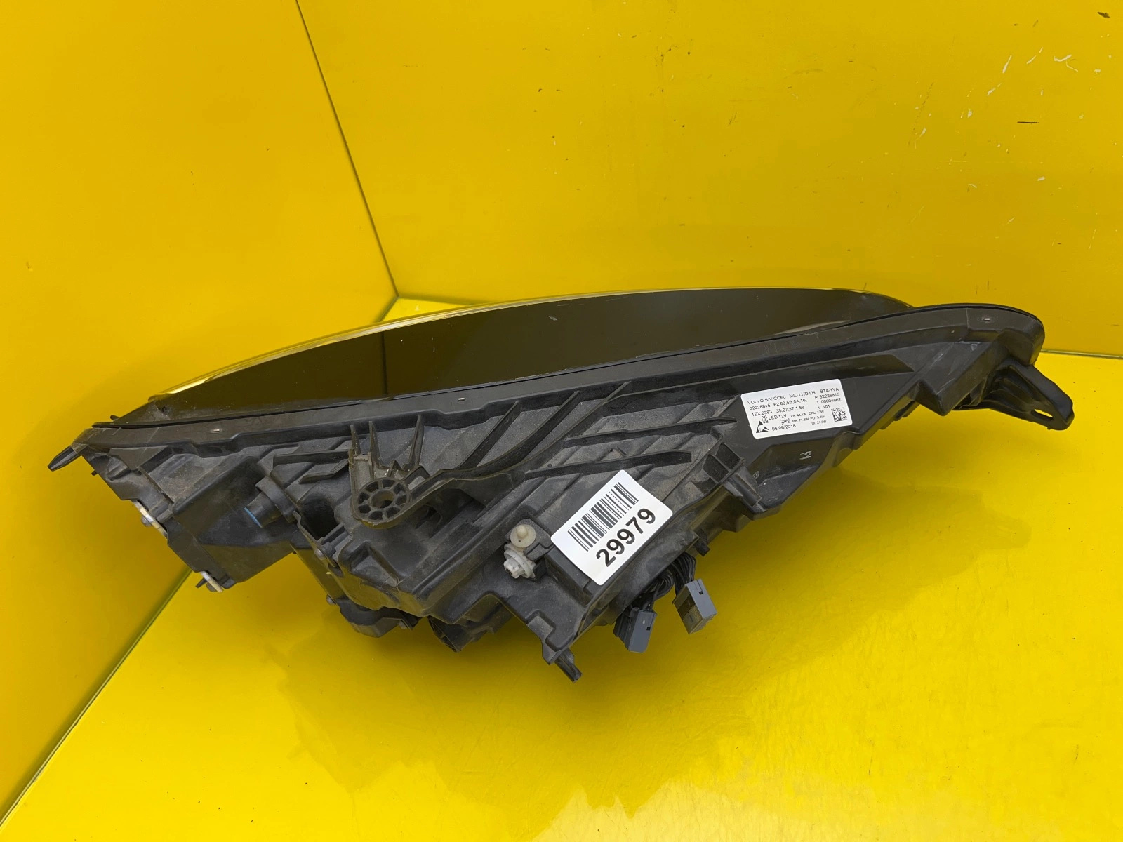 Phare gauche Volvo S60 V60 Mid Led 32228815 Autolamps 3 Phare gauche Volvo S60 V60 Mid Led 32228815