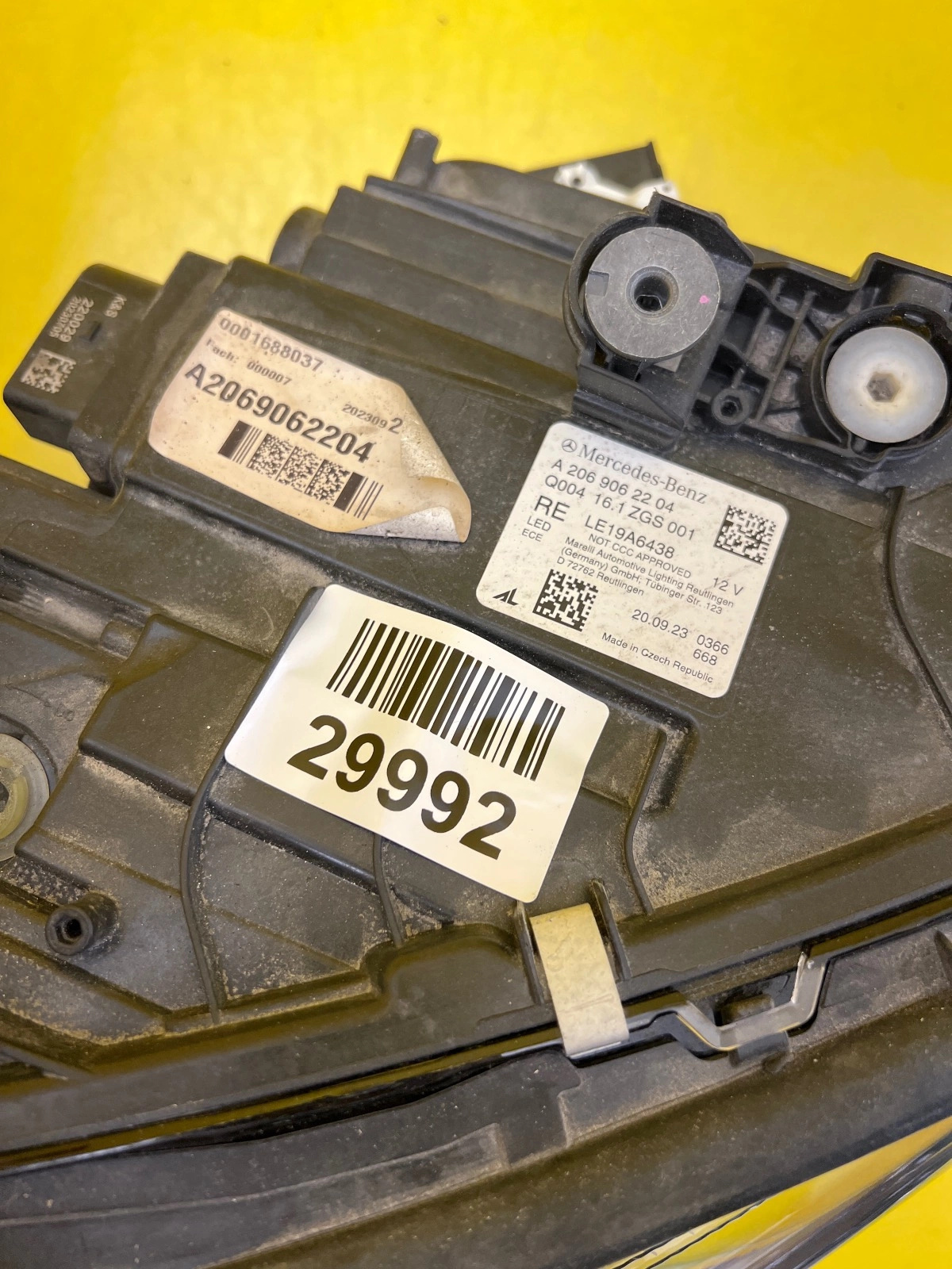 Phare droit Mercedes Classe C W206 Digital Light A2069062204 Autolamps 2 Phare droit Mercedes Classe C W206 Digital Light A2069062204