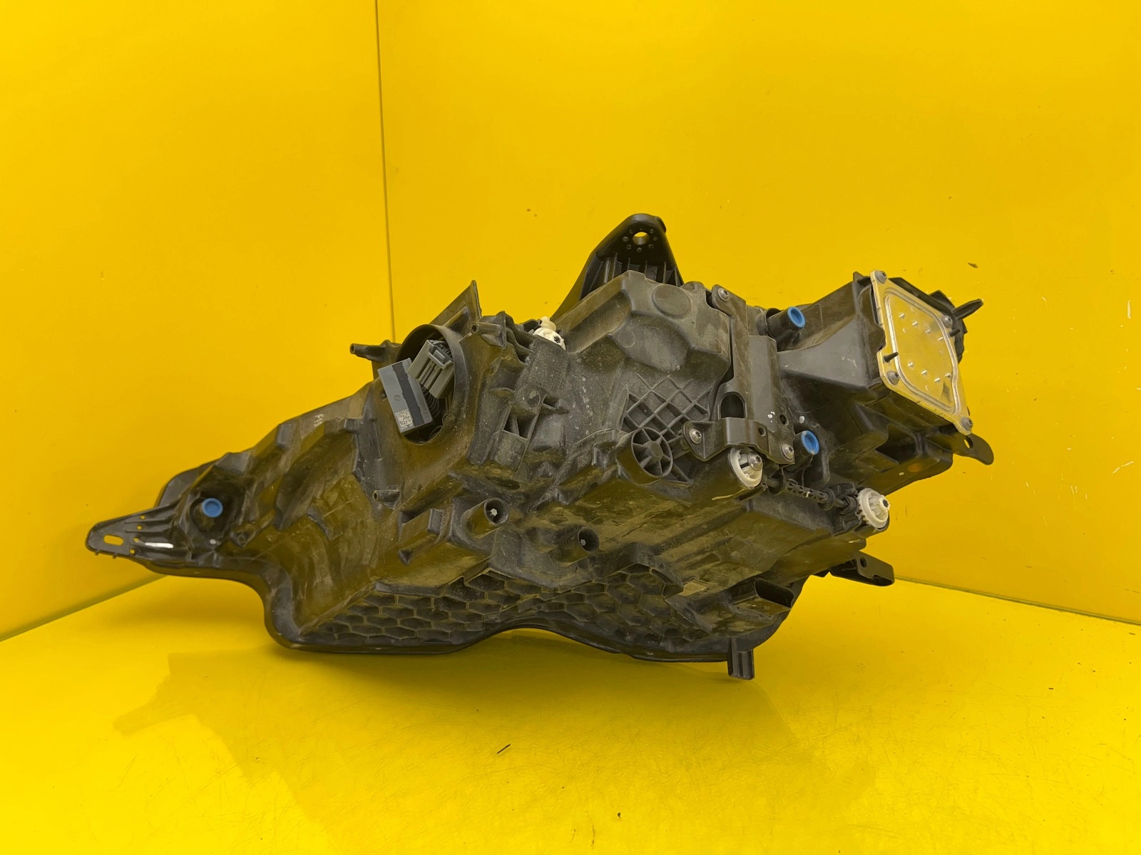 Phare droit Volvo S60 V60 Mid Led 32365342 Autolamps 4 Phare droit Volvo S60 V60 Mid Led 32365342