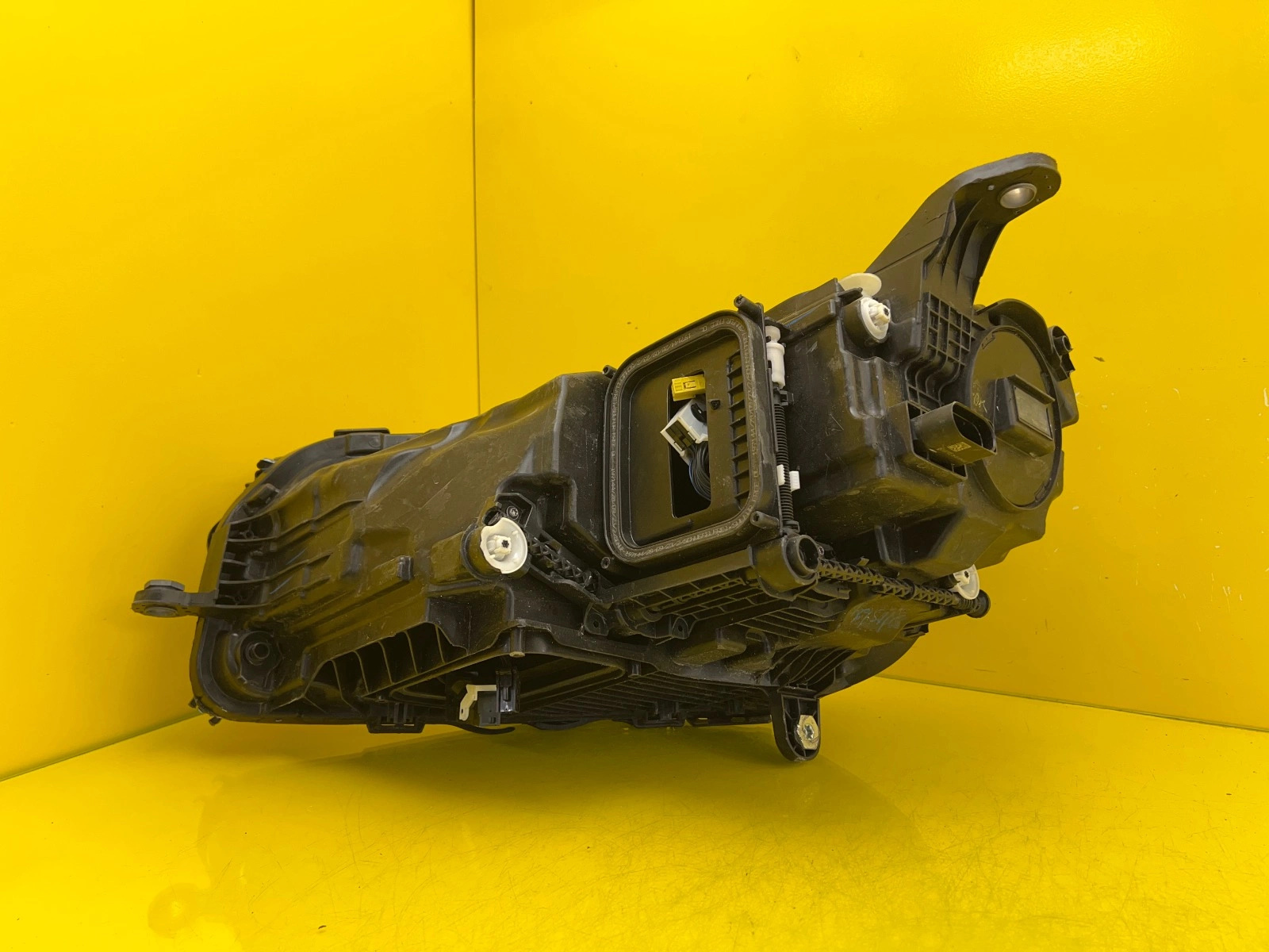 Phare droit Mercedes GLE W167 Lift 23- Full Led A1679068409 Autolamps 4 Phare droit Mercedes GLE W167 Lift 23- Full Led A1679068409