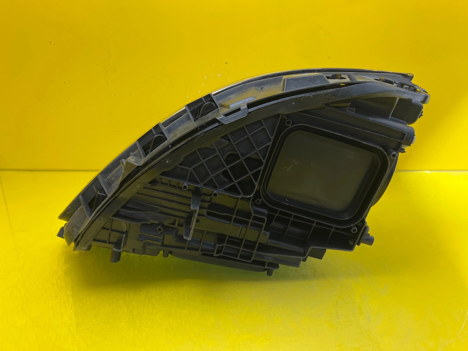 Phare gauche Mercedes Classe A W177 Full Led Multibeam 18-23 A1779063705 Autolamps 6 Phare gauche Mercedes Classe A W177 Full Led Multibeam 18-23 A1779063705