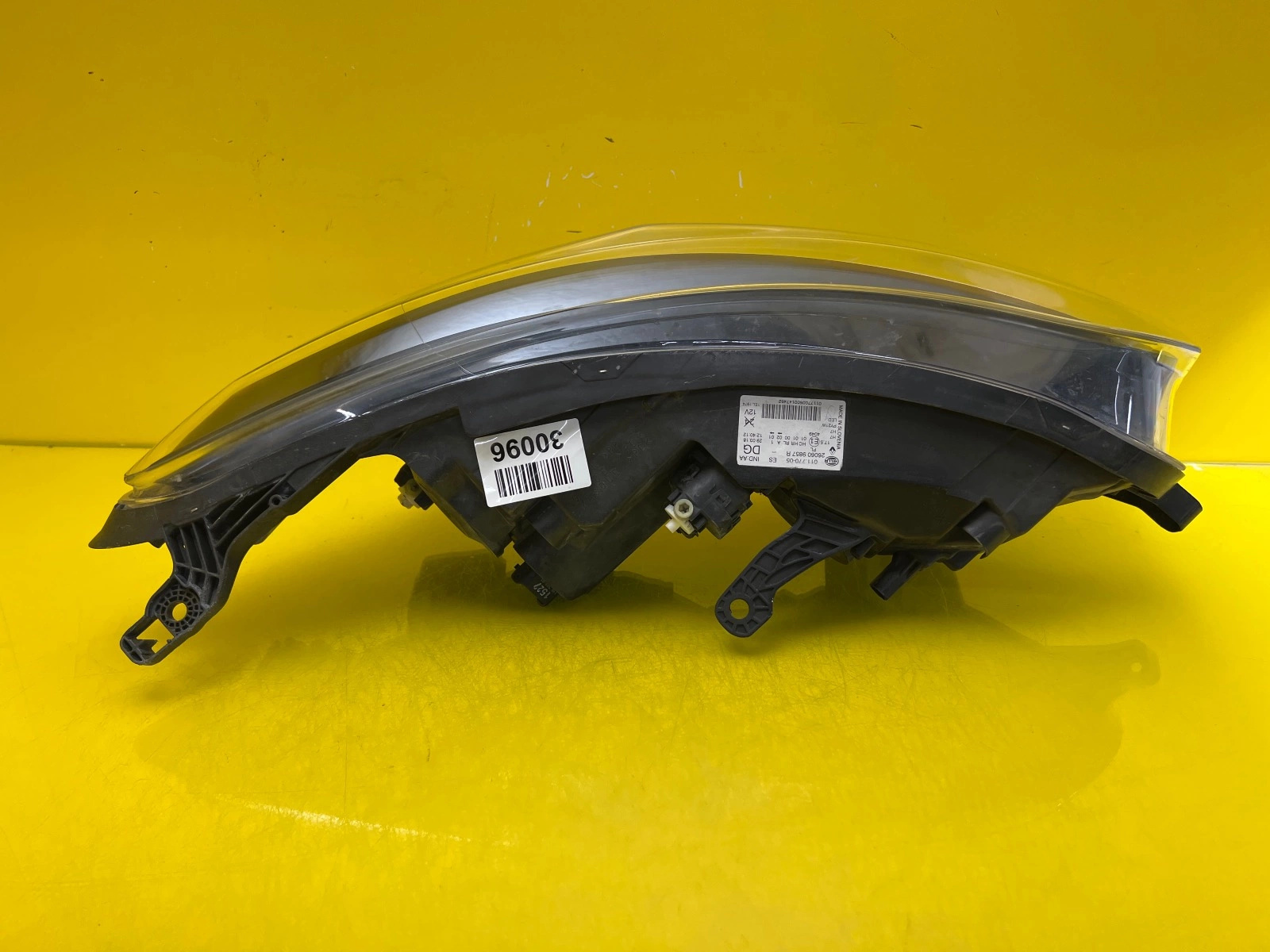 Phare avant gauche Renault Kadjar Led 260609857R Autolamps 4 Phare avant gauche Renault Kadjar Led 260609857R