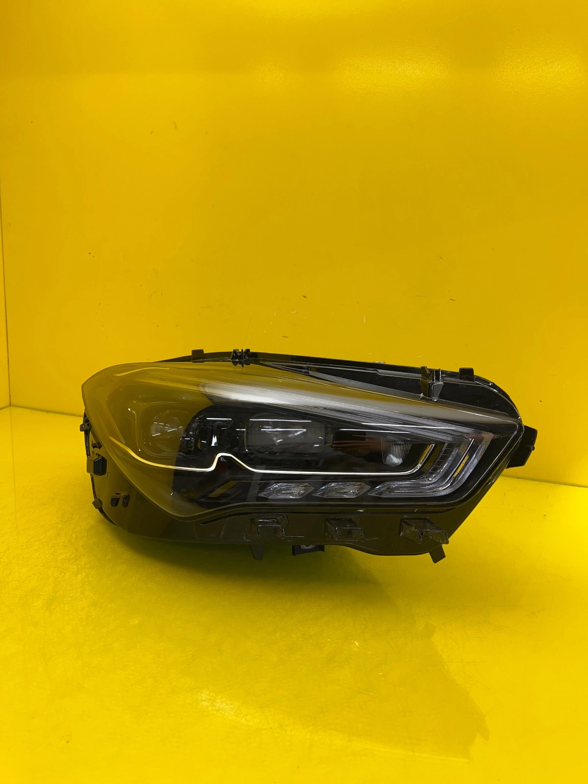 Phare droit Mercedes CLA W118 Lift Full Led A1189061601 Autolamps Phare droit Mercedes CLA W118 Lift Full Led A1189061601