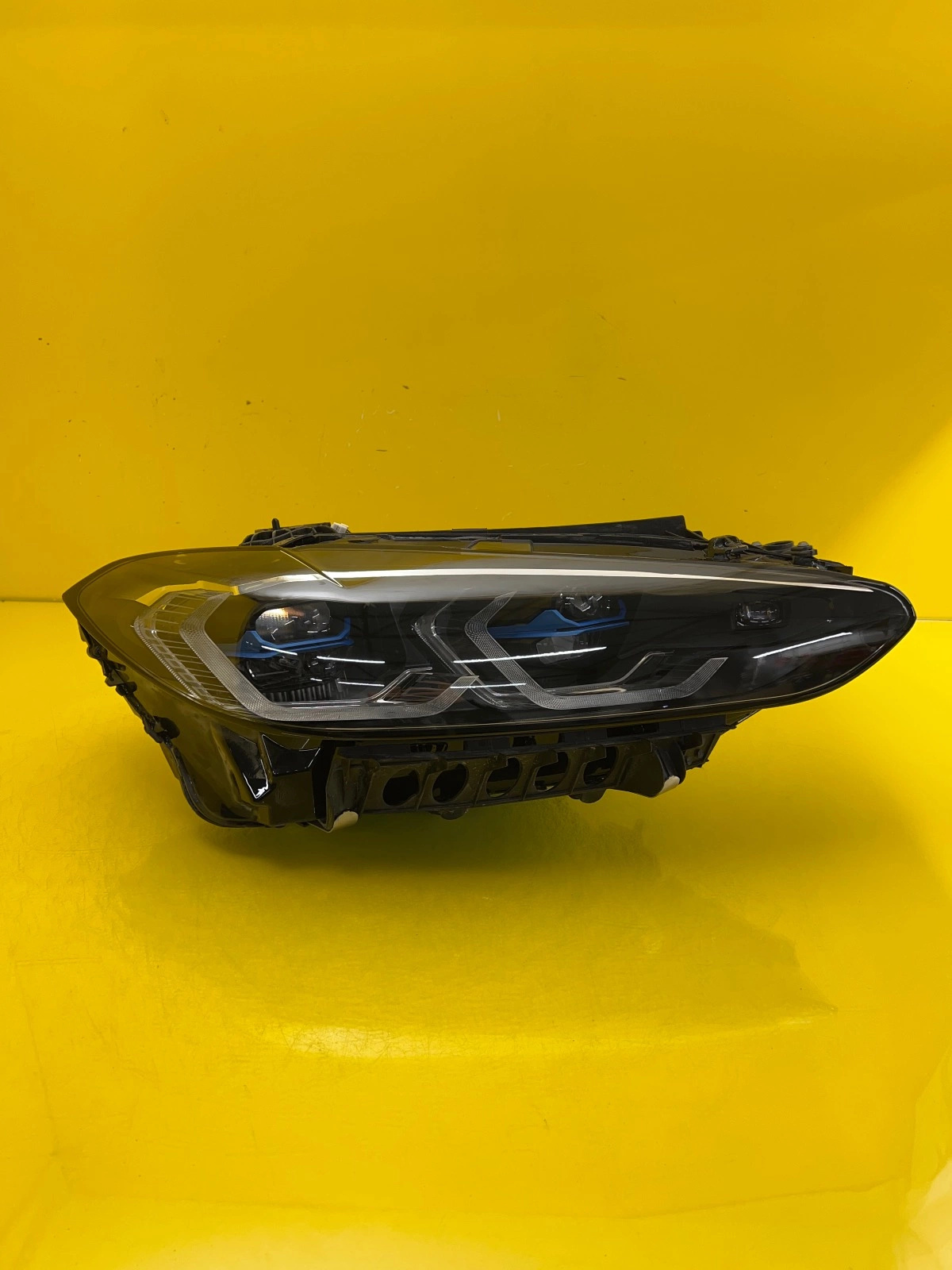 Phare droit BMW M3 M4 G80 G22 G23 G26 5A19368-04 Laser Autolamps Phare droit BMW M3 M4 G80 G22 G23 G26 5A19368-04 Laser