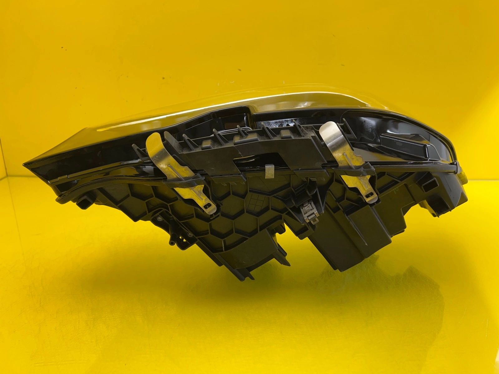 Phare gauche BMW 3 G20 G21 Full Led 5A1DB37-01 Autolamps 6 Phare gauche BMW 3 G20 G21 Full Led 5A1DB37-01