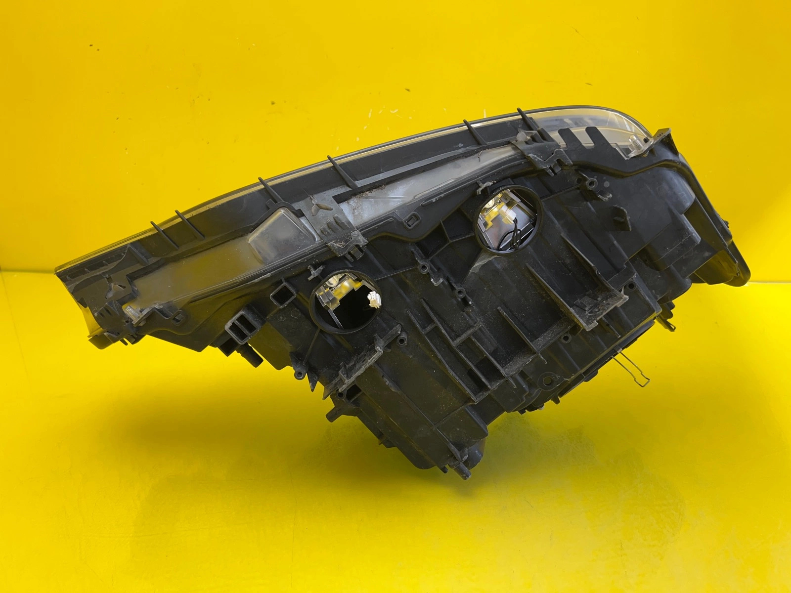 Phare gauche BMW 3 F30 F31 Xenon Torsion Dynamic 7259527 Autolamps 5 Phare gauche BMW 3 F30 F31 Xenon Torsion Dynamic 7259527