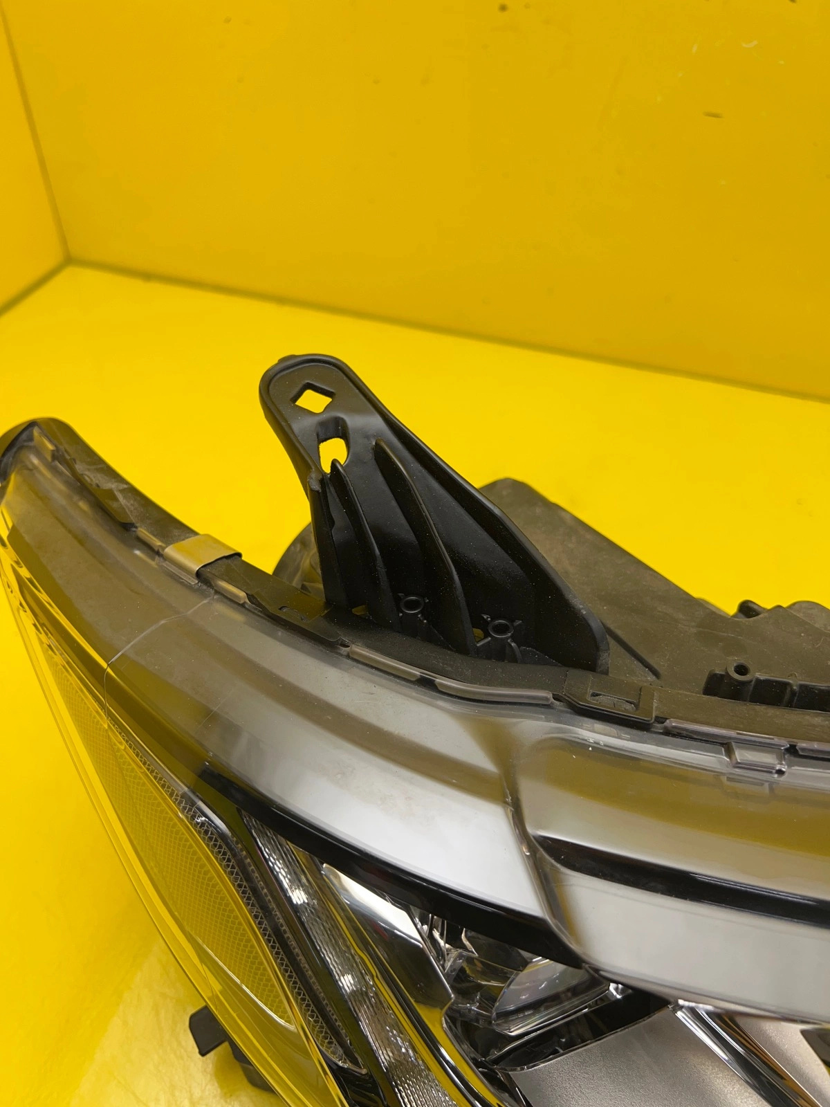 Phare droit Mitsubishi Outlander III Full Led 8301C8-64 Autolamps 6 Phare droit Mitsubishi Outlander III Full Led 8301C8-64