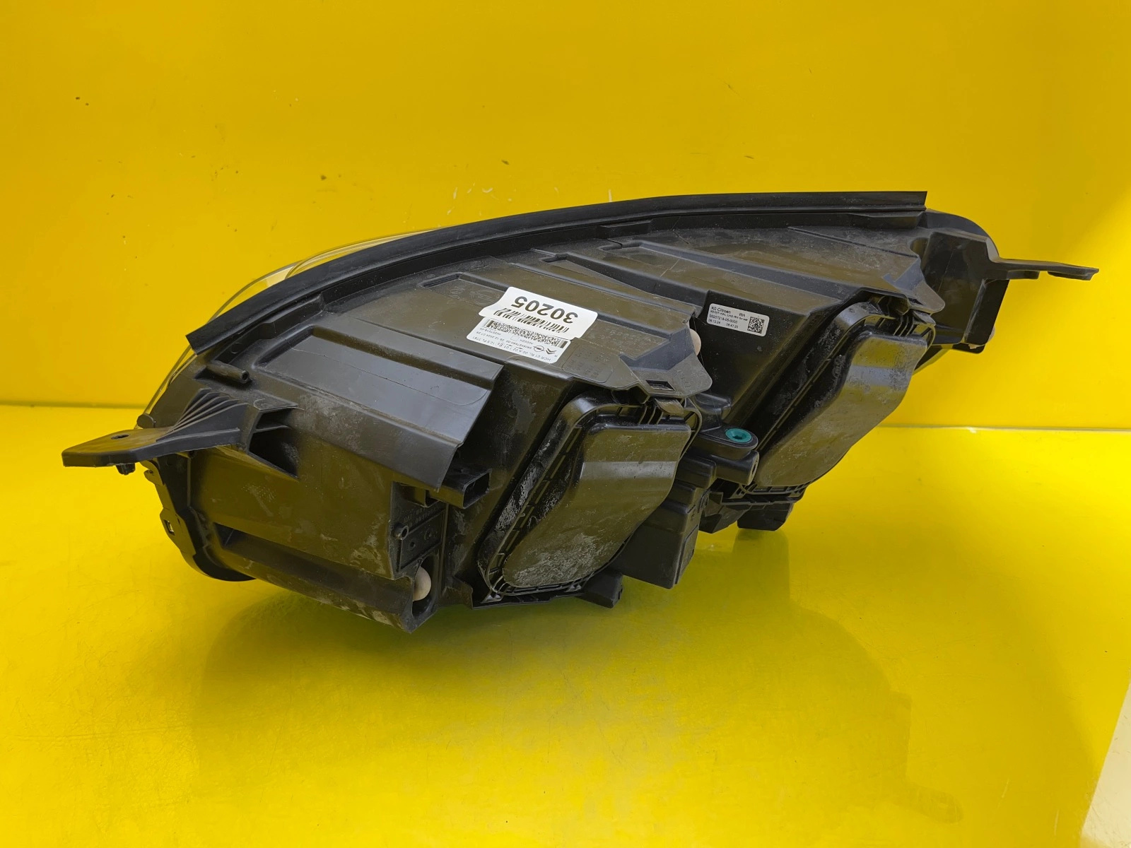 Phare droit Citroen Jumpy III 3 Opel Vivaro C Normal Autolamps 3 Phare droit Citroen Jumpy III 3 Opel Vivaro C Normal