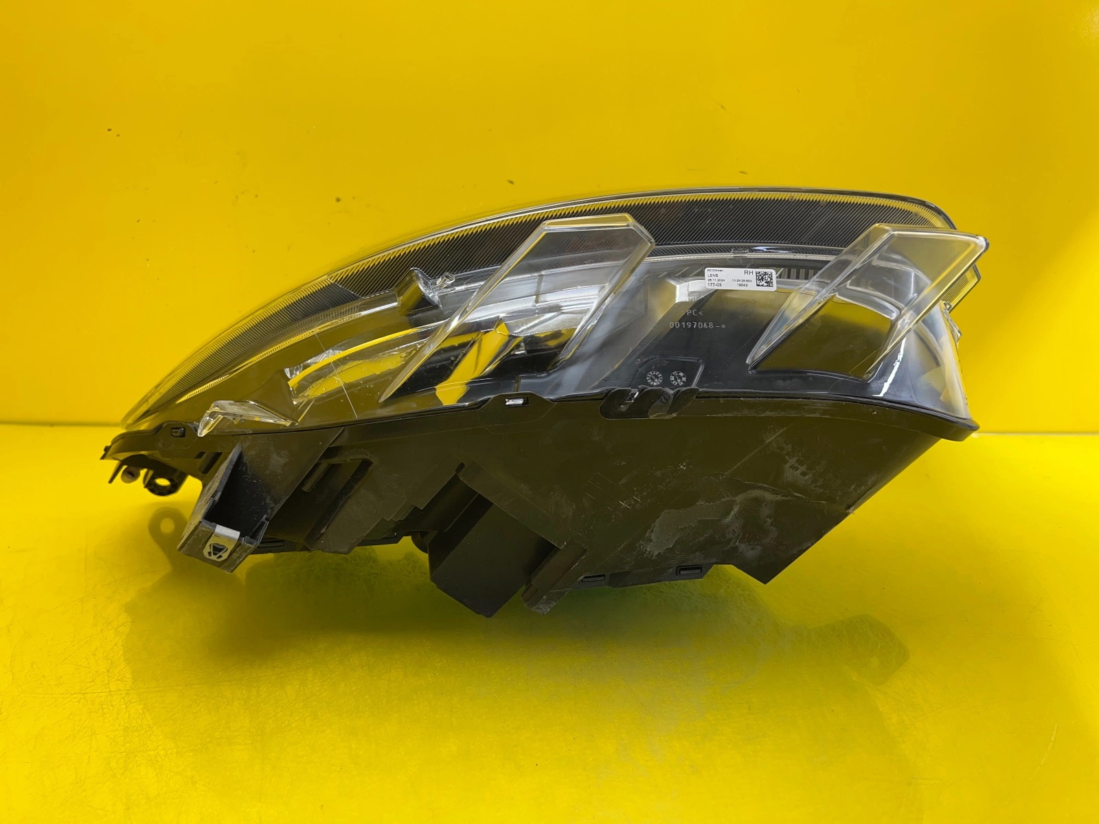 Phare droit Citroen Jumpy III 3 Opel Vivaro C Normal Autolamps 5 Phare droit Citroen Jumpy III 3 Opel Vivaro C Normal