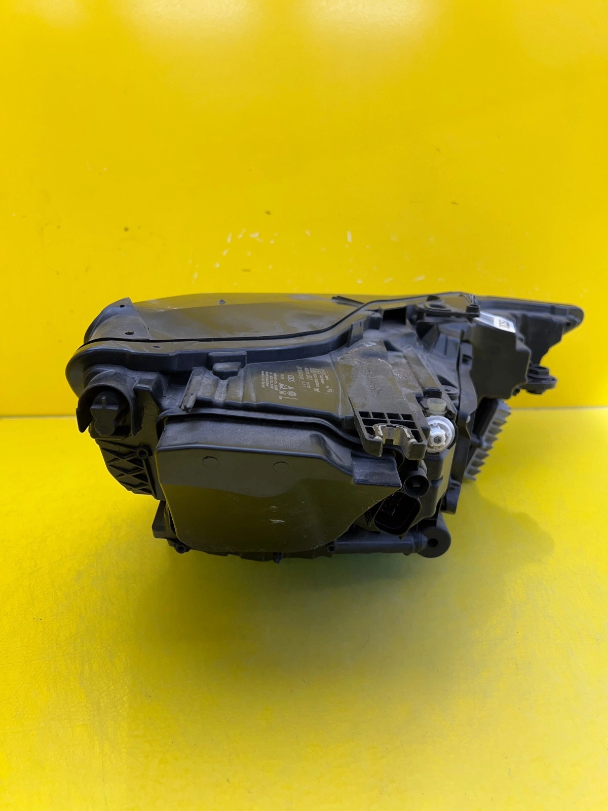 Phare gauche Audi A6 C8 4K Full Led 4K0941033 Autolamps 4 Phare gauche Audi A6 C8 4K Full Led 4K0941033