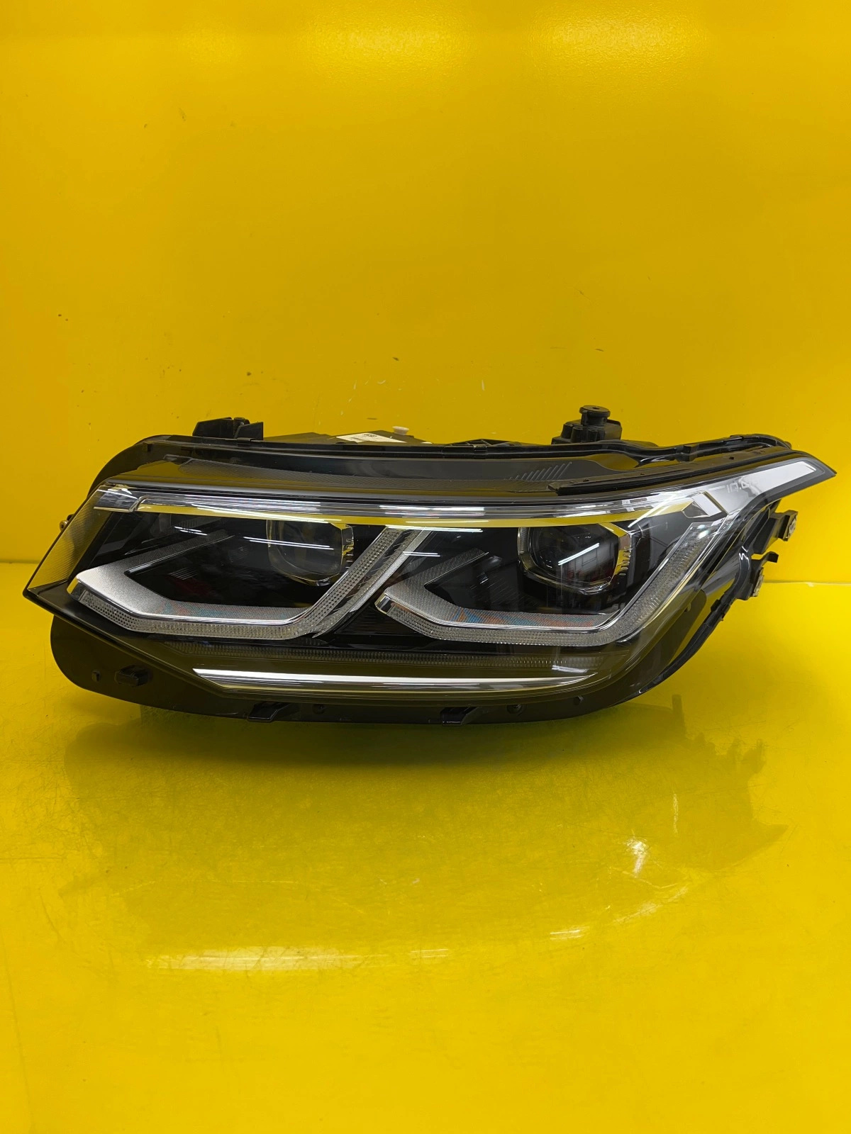 Phare gauche VW Tiguan 2 II 5NN Lift Allspace IQ Full Led 5NN941081H Autolamps Phare gauche VW Tiguan 2 II 5NN Lift Allspace IQ Full Led 5NN941081H