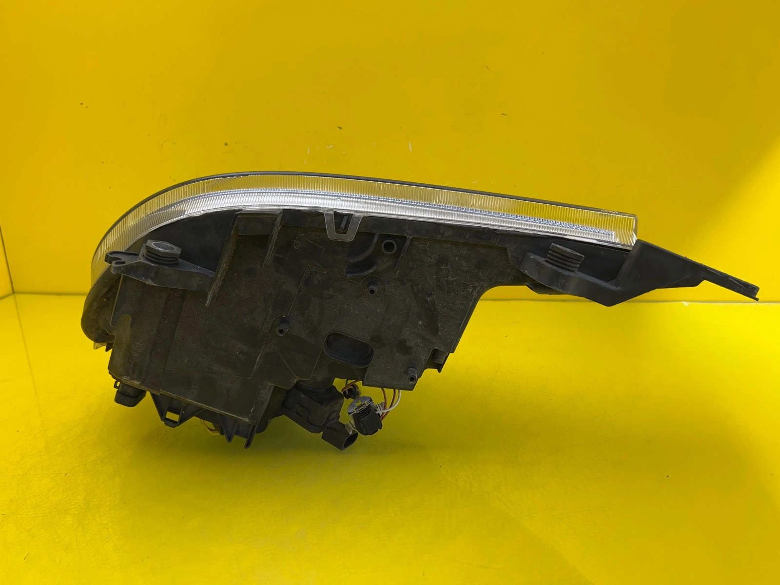 Phare droit Mercedes ML W163 98-05 A1638204661 Autolamps 4 Phare droit Mercedes ML W163 98-05 A1638204661