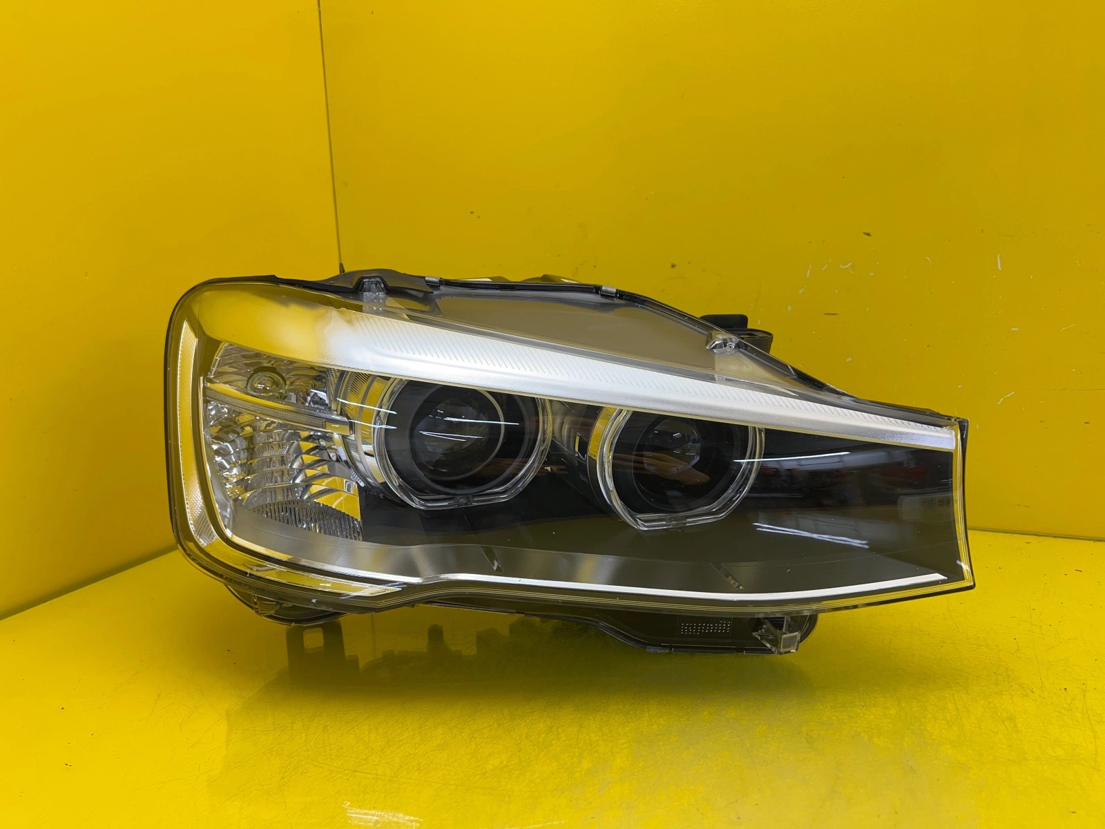 Phare Droit BMW X3 F25 X4 F26 Lift Xenon 7429076-02 Autolamps Phare Droit BMW X3 F25 X4 F26 Lift Xenon 7429076-02