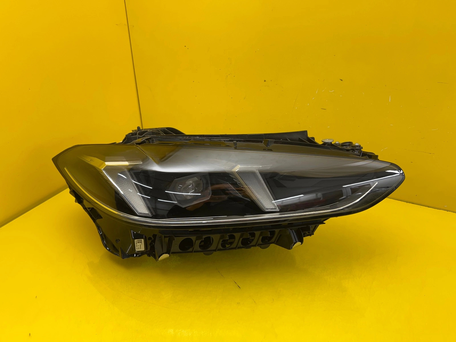 Phare Droit BMW 4 G22 G23 G26 Lift LCI LED 5A3B302-05 Autolamps Phare Droit BMW 4 G22 G23 G26 Lift LCI LED 5A3B302-05