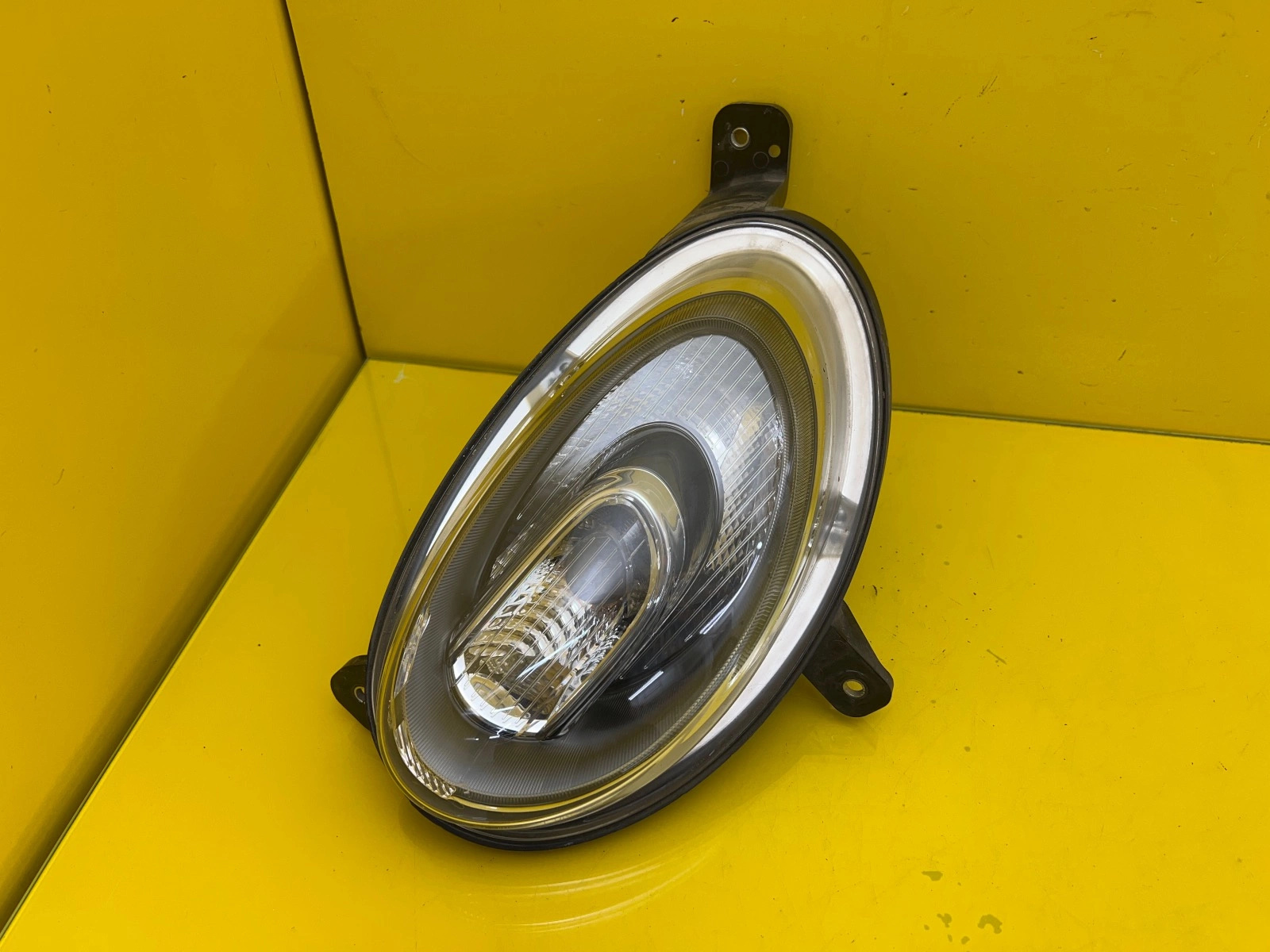 Lampe Gauche Fiat 500X 14-18 Halogène DRL Autolamps Lampe Gauche Fiat 500X 14-18 Halogène DRL