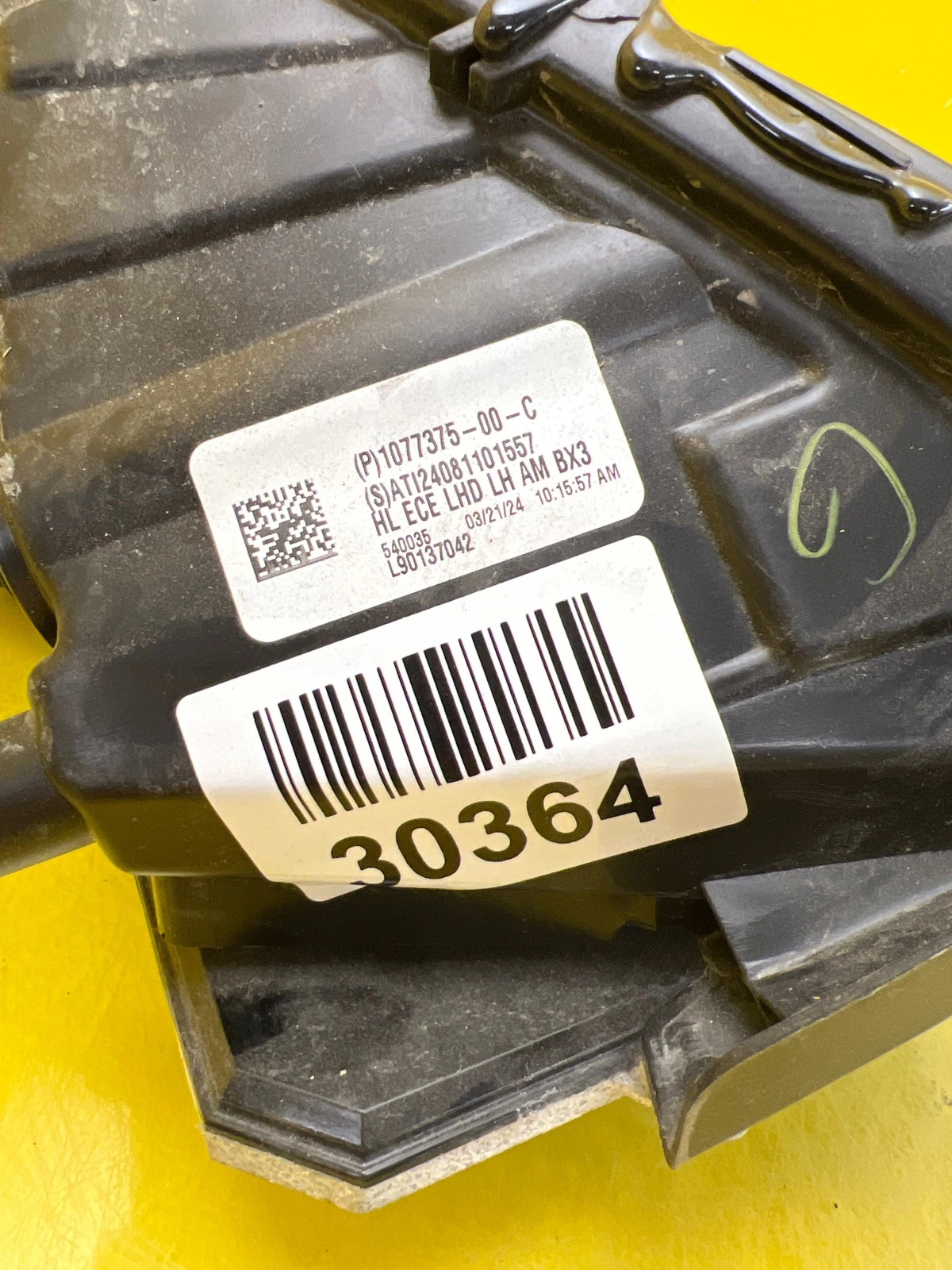 Phare gauche Tesla 3 Y Lift FL 17-20 Full Led 1077375-00-C Autolamps 2 Phare gauche Tesla 3 Y Lift FL 17-20 Full Led 1077375-00-C