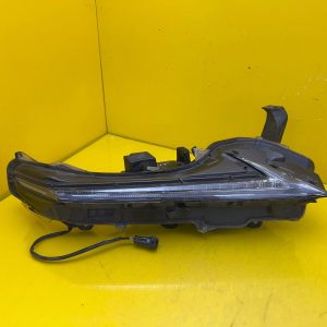 Phare avant droit Lexus NX 300H LED DRL