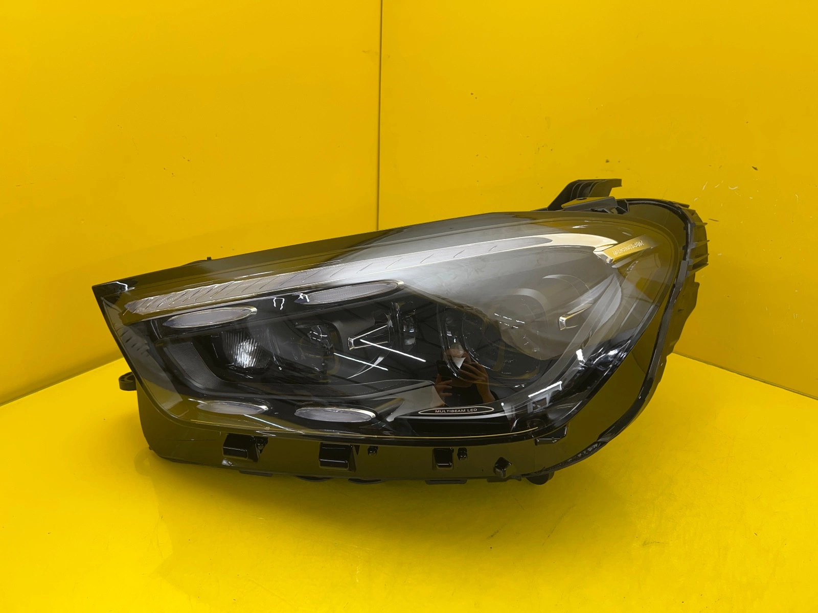 Phare gauche Mercedes GLE W167 Lift 23- Full Led A1679068309 Autolamps Phare gauche Mercedes GLE W167 Lift 23- Full Led A1679068309