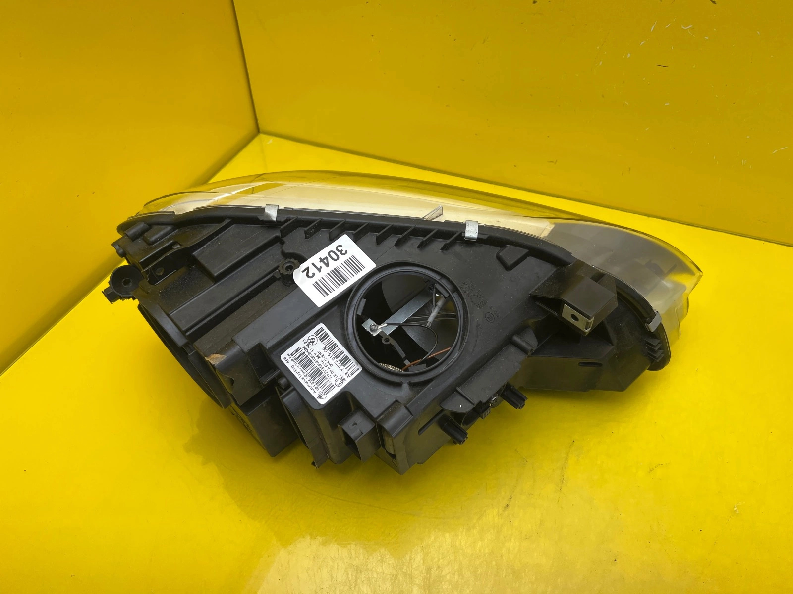 Phare gauche BMW 6 F06 F12 F13 Xenon 7272015-09 Autolamps 3 Phare gauche BMW 6 F06 F12 F13 Xenon 7272015-09