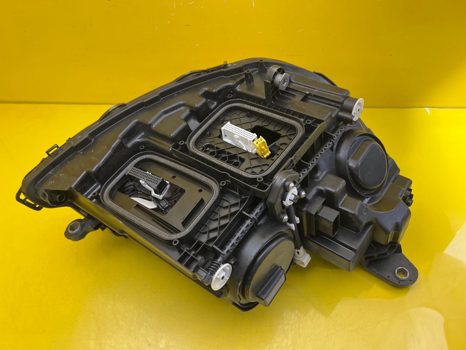 Phare gauche Mercedes Classe E W213 Lift Multibeam A2139061505 Autolamps 6 Phare gauche Mercedes Classe E W213 Lift Multibeam A2139061505