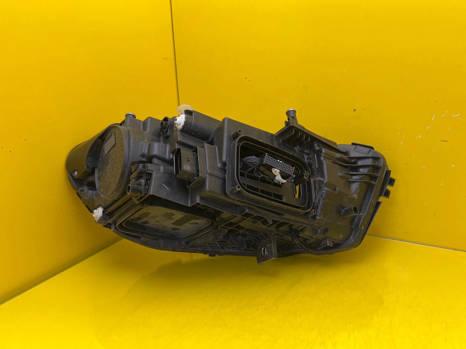 Phare gauche Mercedes Classe A W177 Full Led Multibeam 18-23 A1779063705 Autolamps 4 Phare gauche Mercedes Classe A W177 Full Led Multibeam 18-23 A1779063705