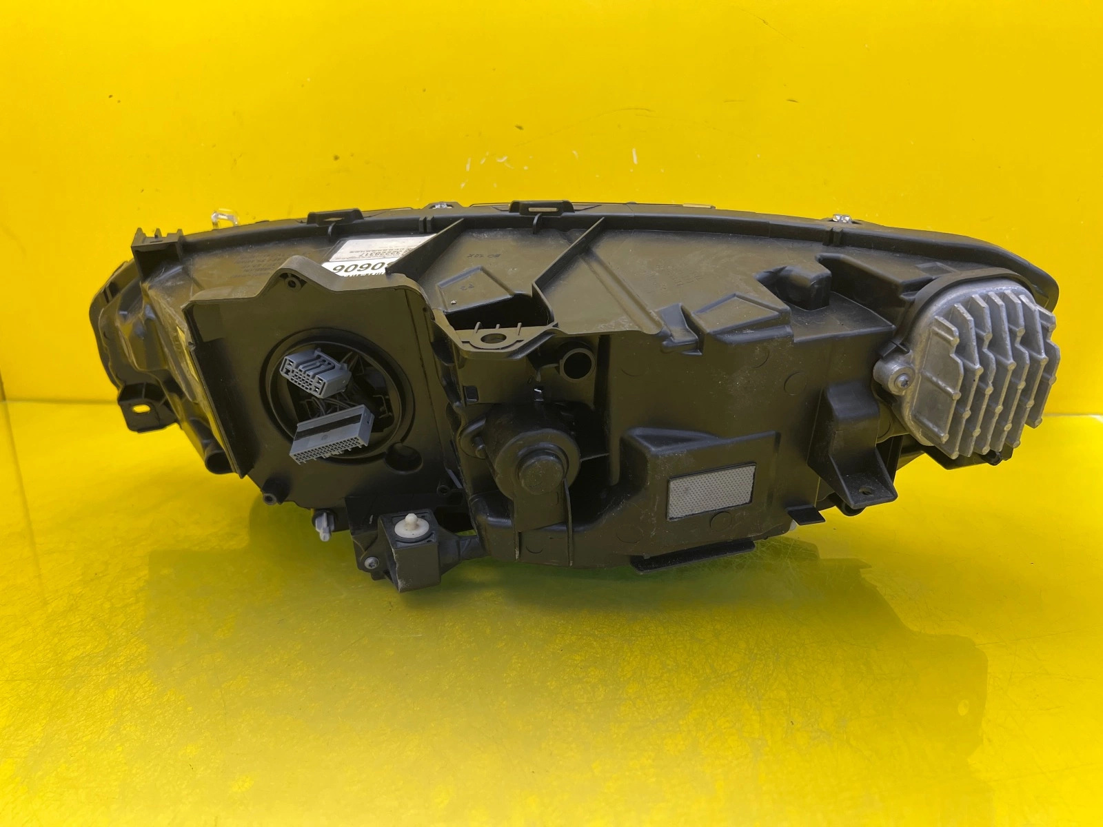 Phare droit Volvo V90 S90 II Mid Led 32228317 Autolamps 3 Phare droit Volvo V90 S90 II Mid Led 32228317