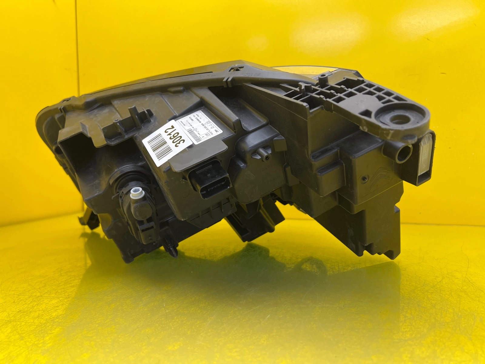 Phare Droit Citroen C3 IV E-C3 2024 Full Led 9851349080 Autolamps 4 Phare Droit Citroen C3 IV E-C3 2024 Full Led 9851349080