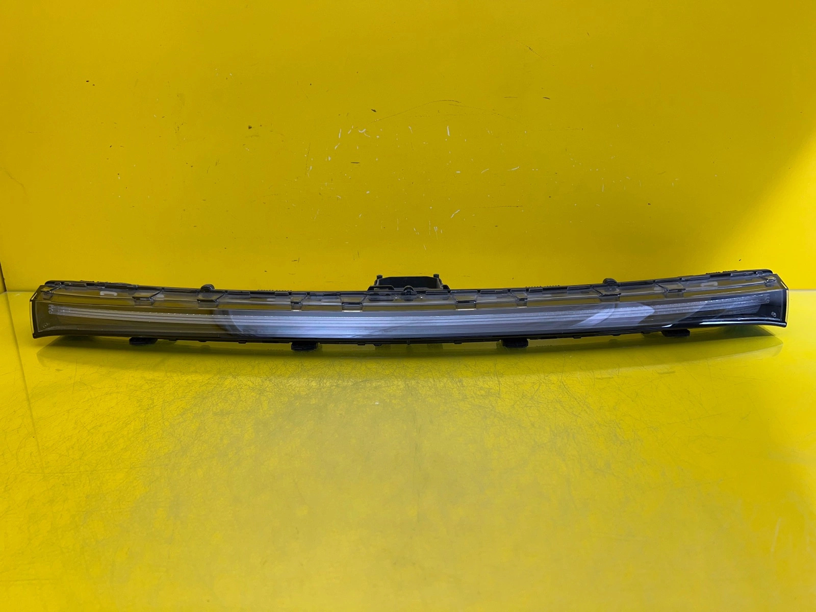 Mercedes EQS W297 Phare avant à Led A2979064700 Autolamps Mercedes EQS W297 Phare avant à Led A2979064700