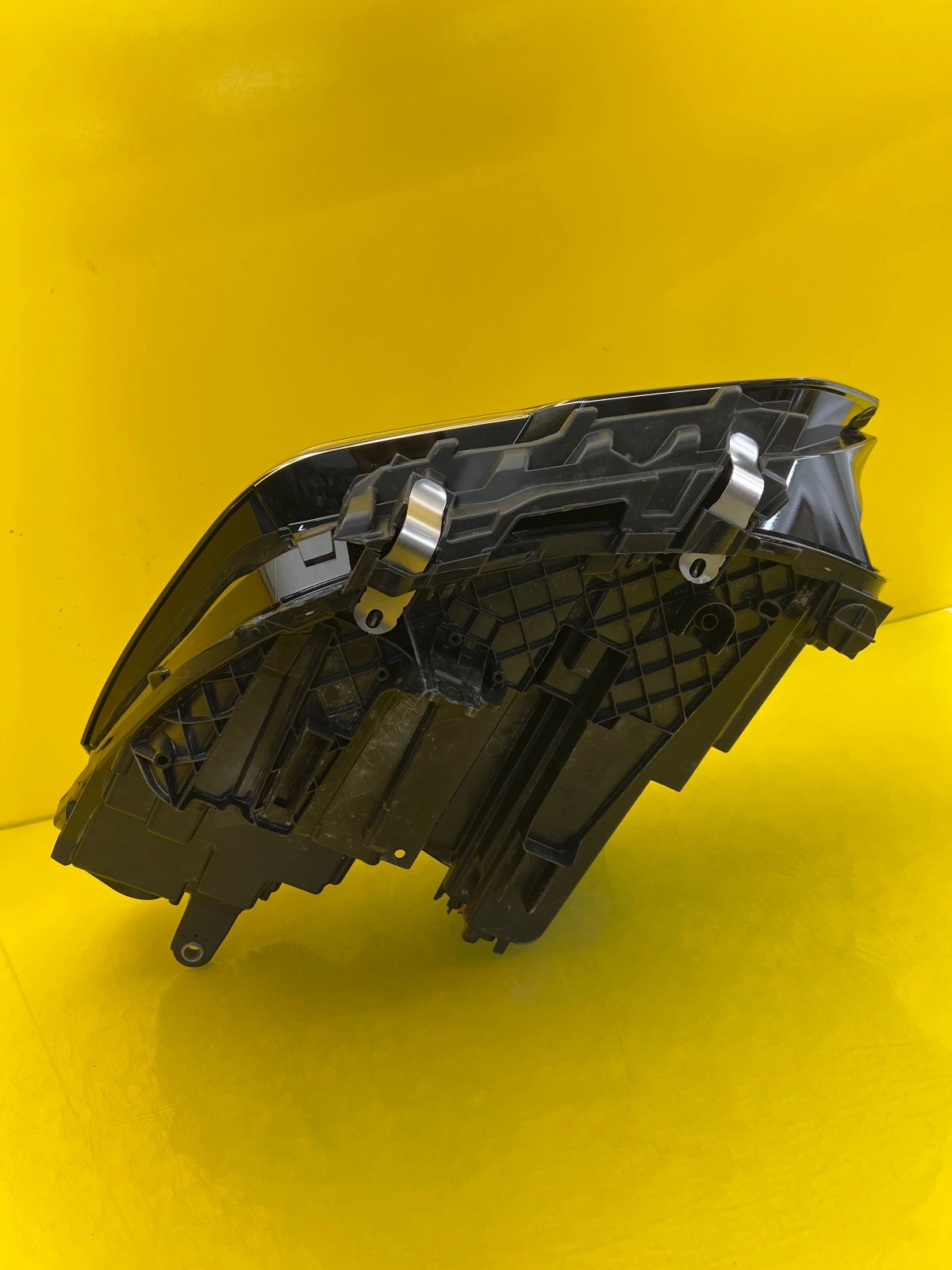 Phare droit BMW X2 U10 Full Led 5A77EB8-04 Autolamps 5 Phare droit BMW X2 U10 Full Led 5A77EB8-04