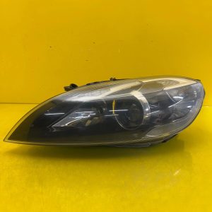 Phare avant gauche Volvo V40 12- Xenon 31283332