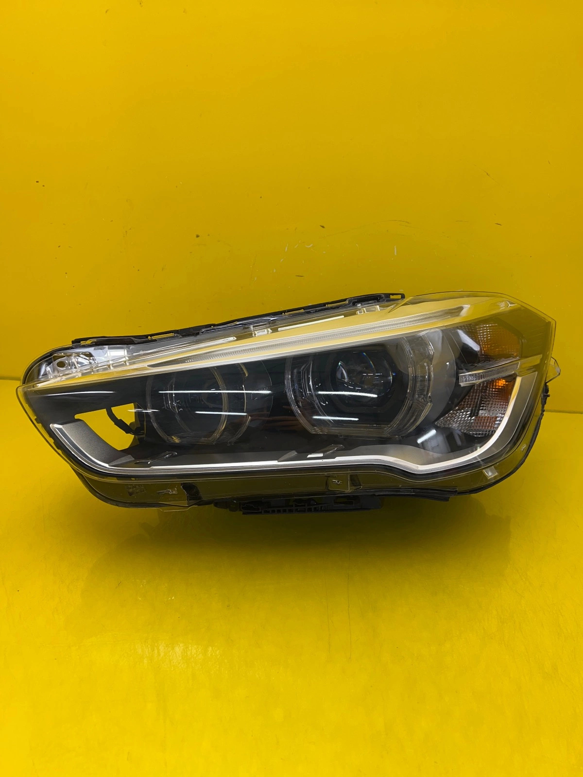 Phare BMW X1 F48 15-19 Lampe Gauche Full Led 7193707-03 Autolamps Phare BMW X1 F48 15-19 Lampe Gauche Full Led 7193707-03