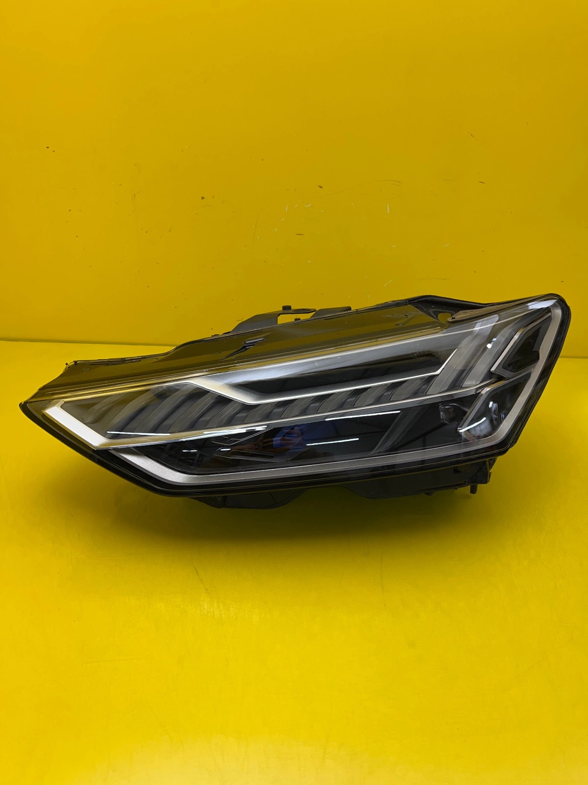 Phare gauche Audi RS6 RS7 4K8 C8 Laser 2019- 4K8941085F Autolamps Phare gauche Audi RS6 RS7 4K8 C8 Laser 2019- 4K8941085F