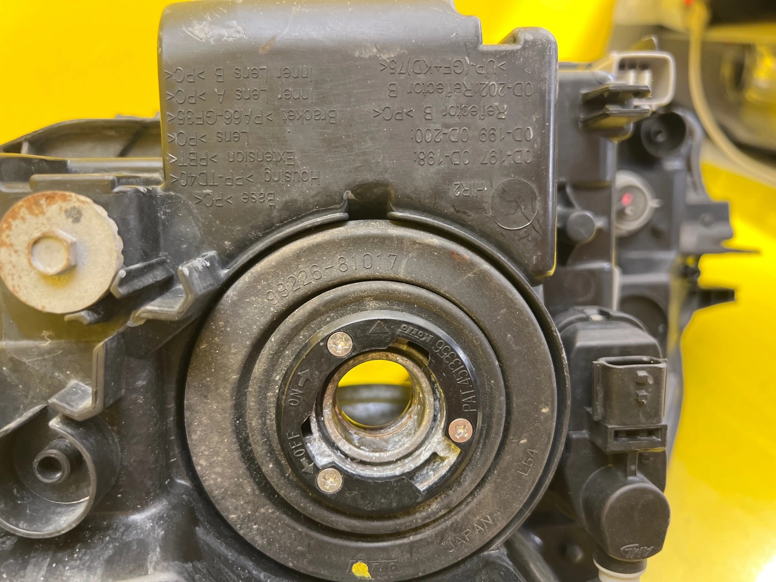 Phare droit Toyota Yaris III Lift 17-20 Lentille Led Autolamps 6 Phare droit Toyota Yaris III Lift 17-20 Lentille Led