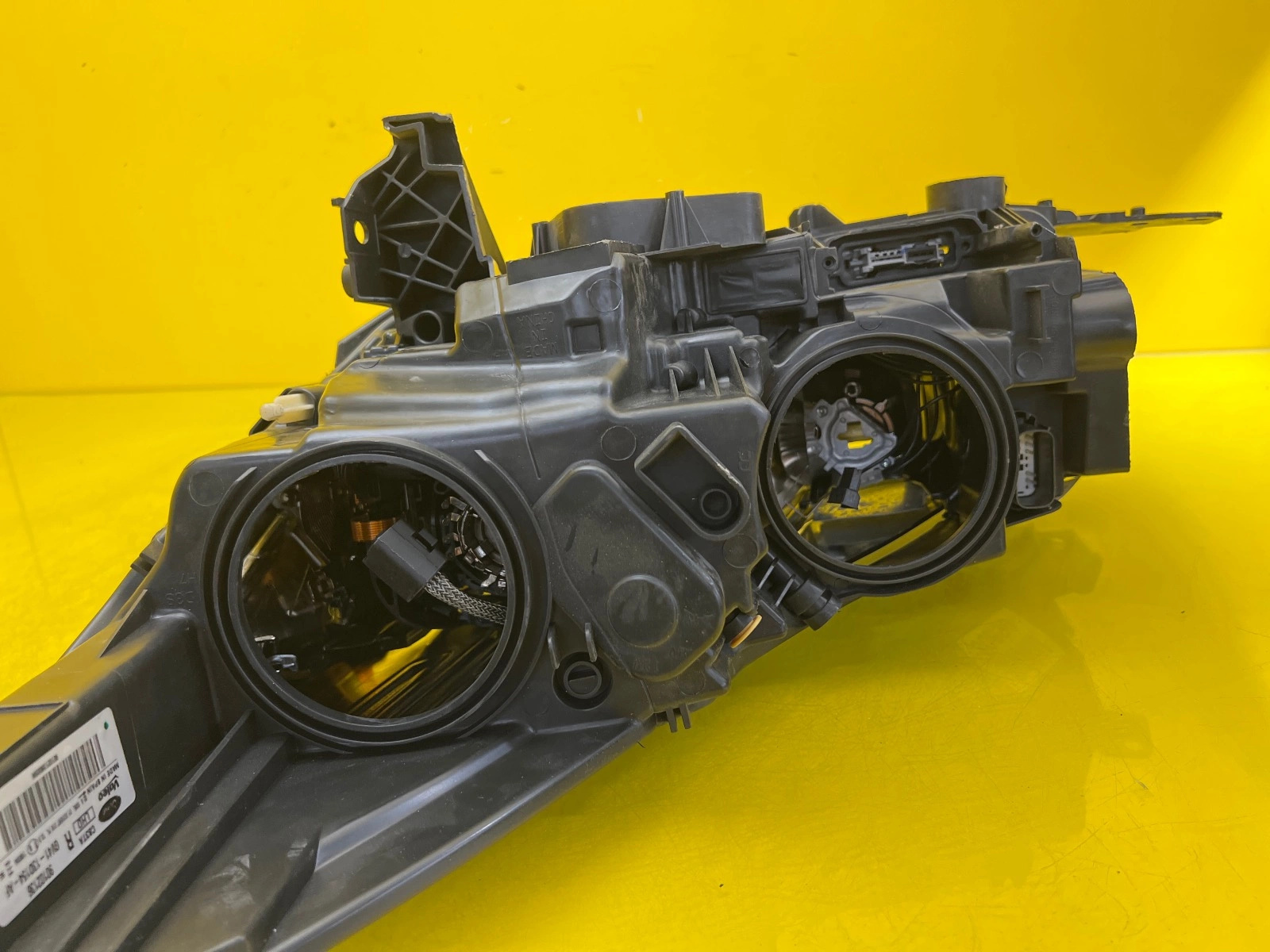 Phare droit Ford Kuga MK2 Lift Bi-Xenon GV41-13D154-AF 17- Autolamps 7 Phare droit Ford Kuga MK2 Lift Bi-Xenon GV41-13D154-AF 17-