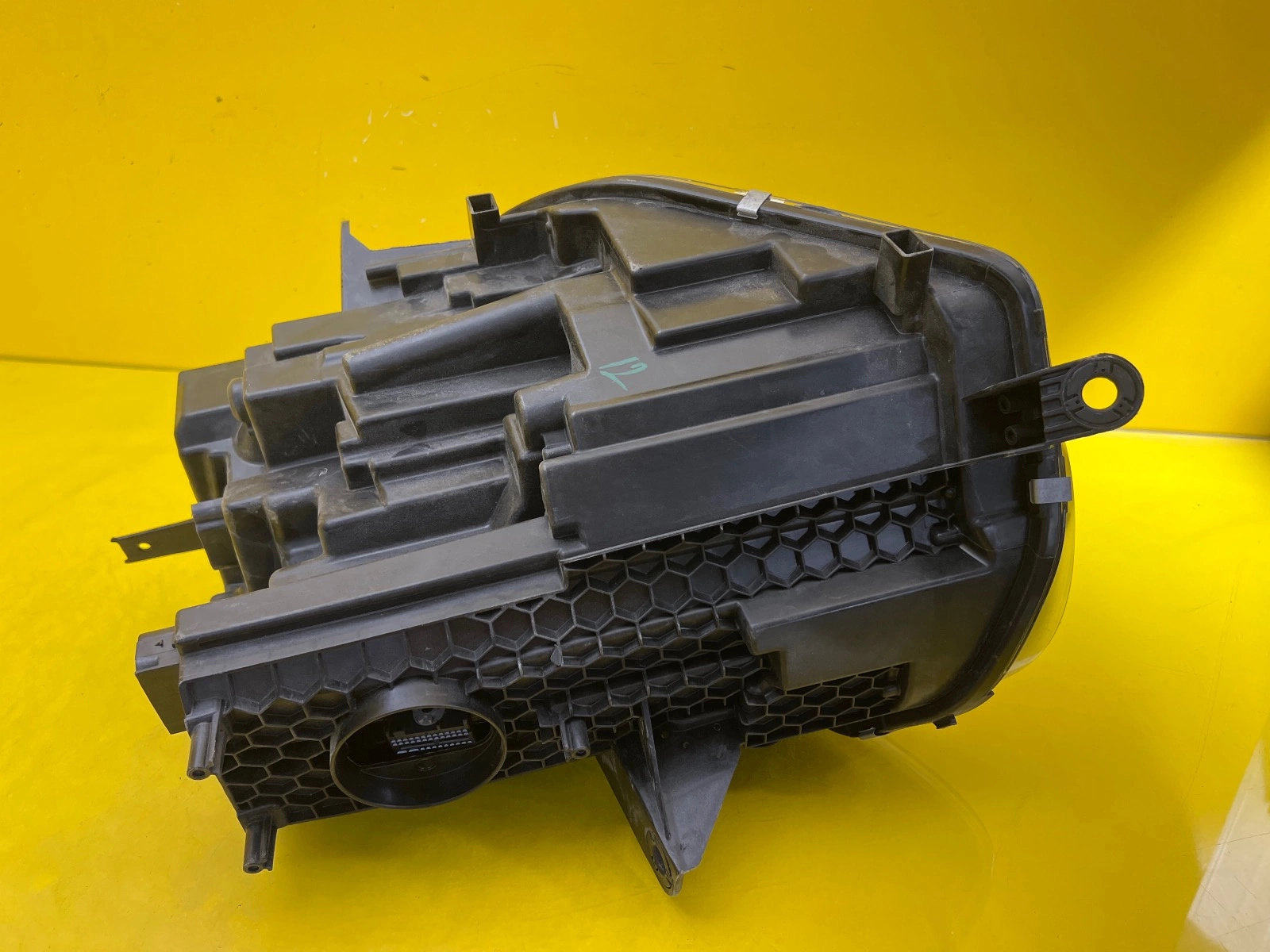 Phare avant droit Mini Countryman F60 Full Led Noir 5A1EC14-02 Autolamps 7 Phare avant droit Mini Countryman F60 Full Led Noir 5A1EC14-02